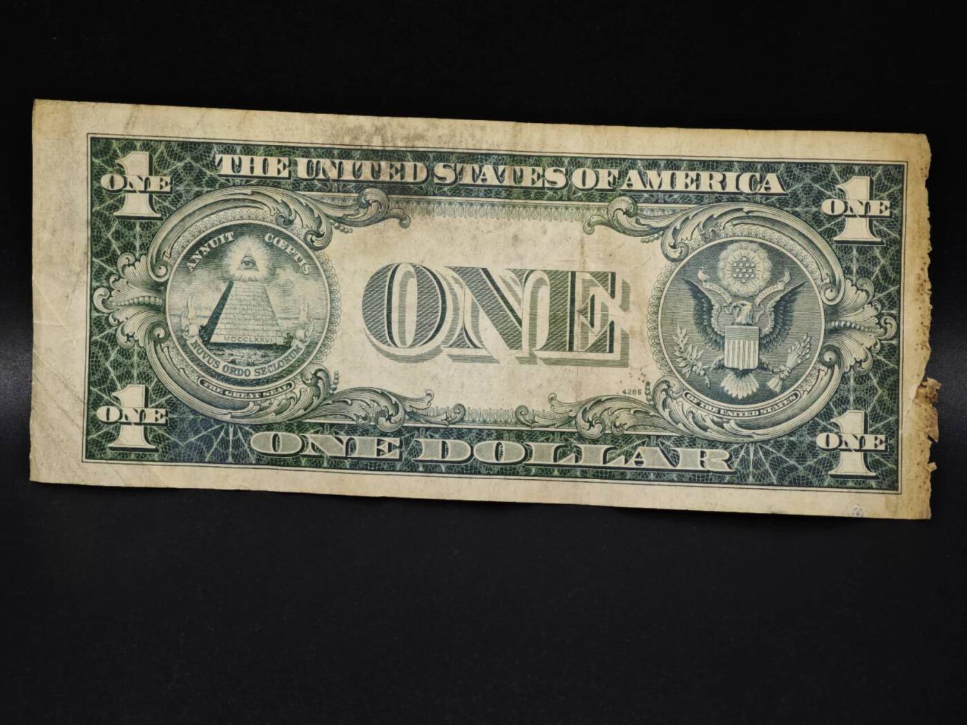 【淘币小摊】实时拍第八百零六拍   纸币场   满百包邮可预留二周 每周一统一发货   美国1935年一美元纸币【有折】