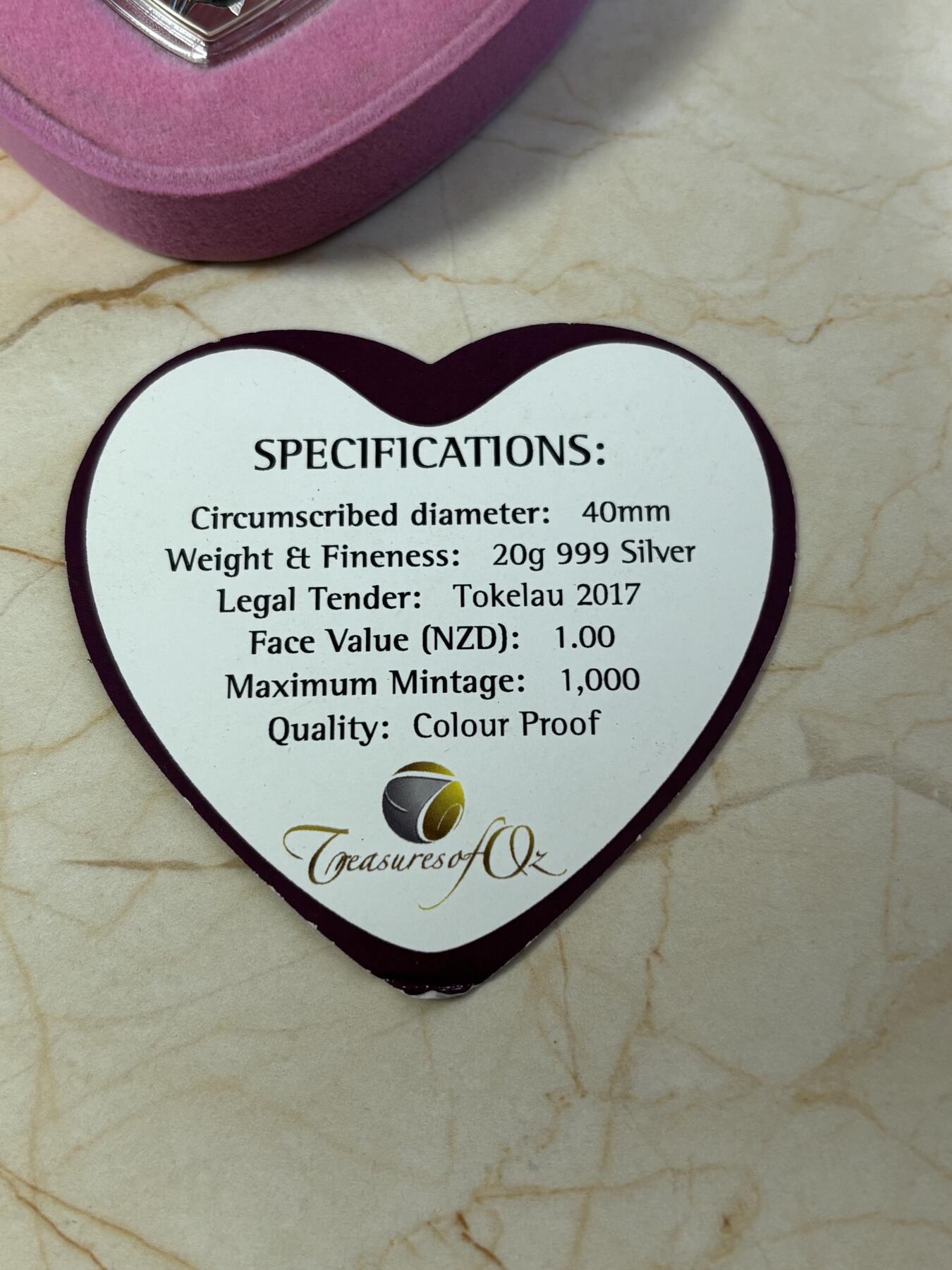 第183期拍卖 托克劳2017年爱情的见证情人节玫瑰心形彩印银币，999银，20克，发行量1000枚