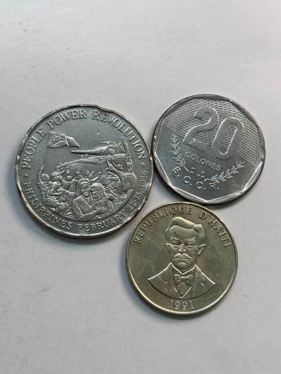 文馨钱币收藏第 282 场，【 长期接收代拍品】，加拿大老铜代用币，银币，德三系列场 - 海地，哥斯达黎加，菲律宾，包含少见菲律宾 10 比索大型纪念币 3 枚