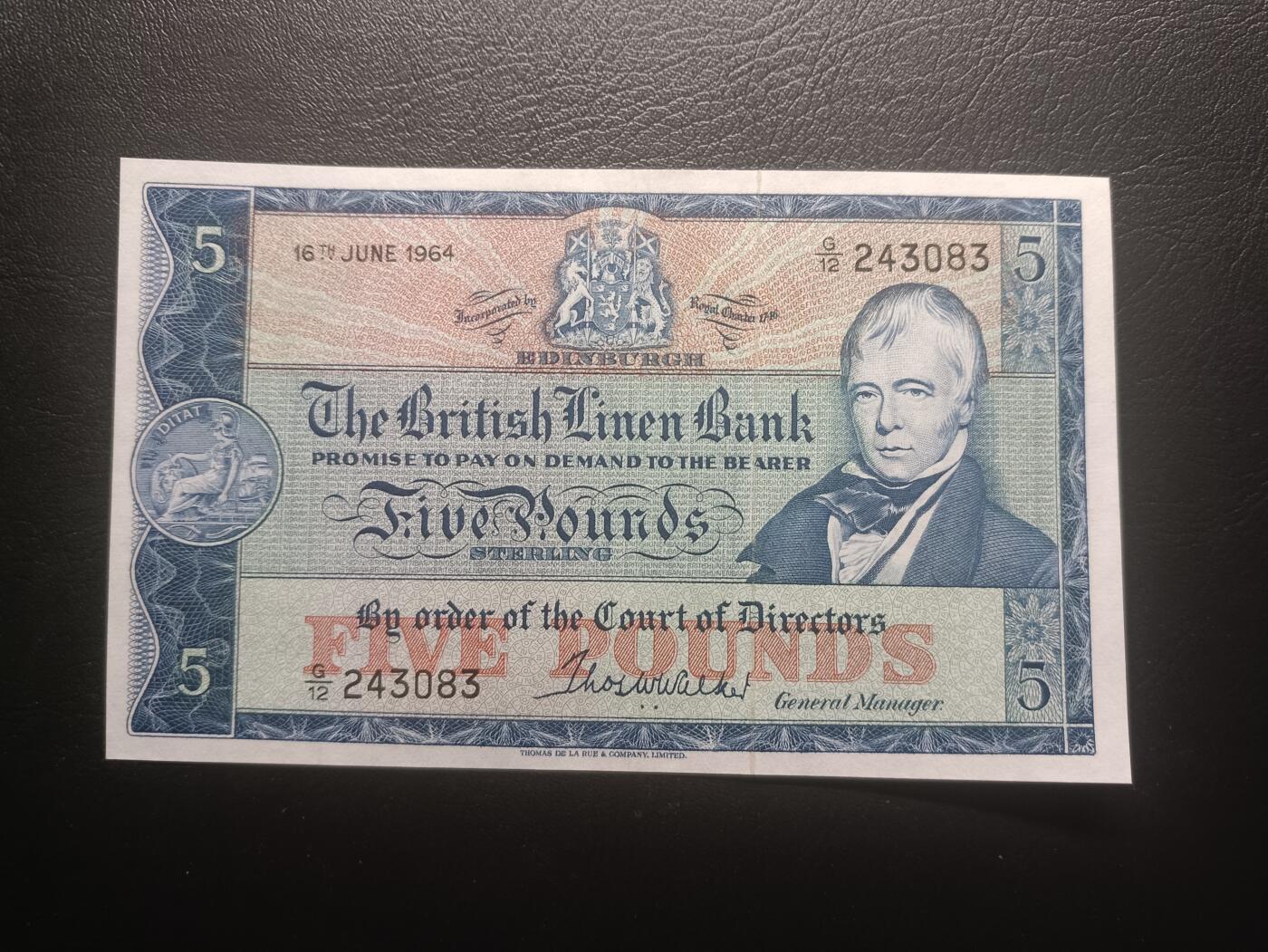 2025十一月第六期，总第204期 苏格兰不列颠亚麻银行1964年5镑UNC-，稀有的早期已结业银行中高面值，诗人沃尔特斯科特