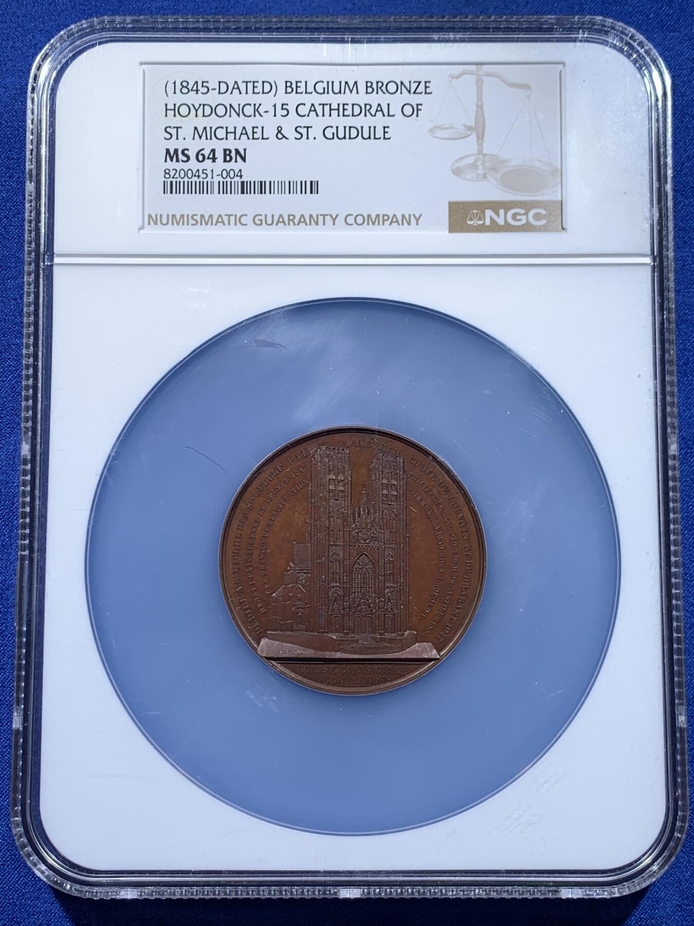 《竞宝斋》第441场 周日，周一，2场连拍 （全场包邮） 高分 NGC MS64BN 1845 J Wiener教堂系列-圣安米利Eglise Collegiate大教堂 罕见品 加大盒装 一座12世纪建造的古老大教堂，结合了后罗马式与哥特式建筑风格，是当地重要宗教文化地标，98年被列为联合国教科文组织世界遗产。双面高浮雕雕刻。