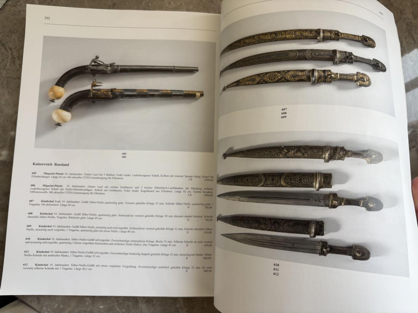 盛世勋华——号角文化勋章邮票专场拍卖第289期 德国柏林Carsten Zeige拍卖行2023年7月拍卖会图录，超大尺寸，全彩印刷，超大超厚，300多页