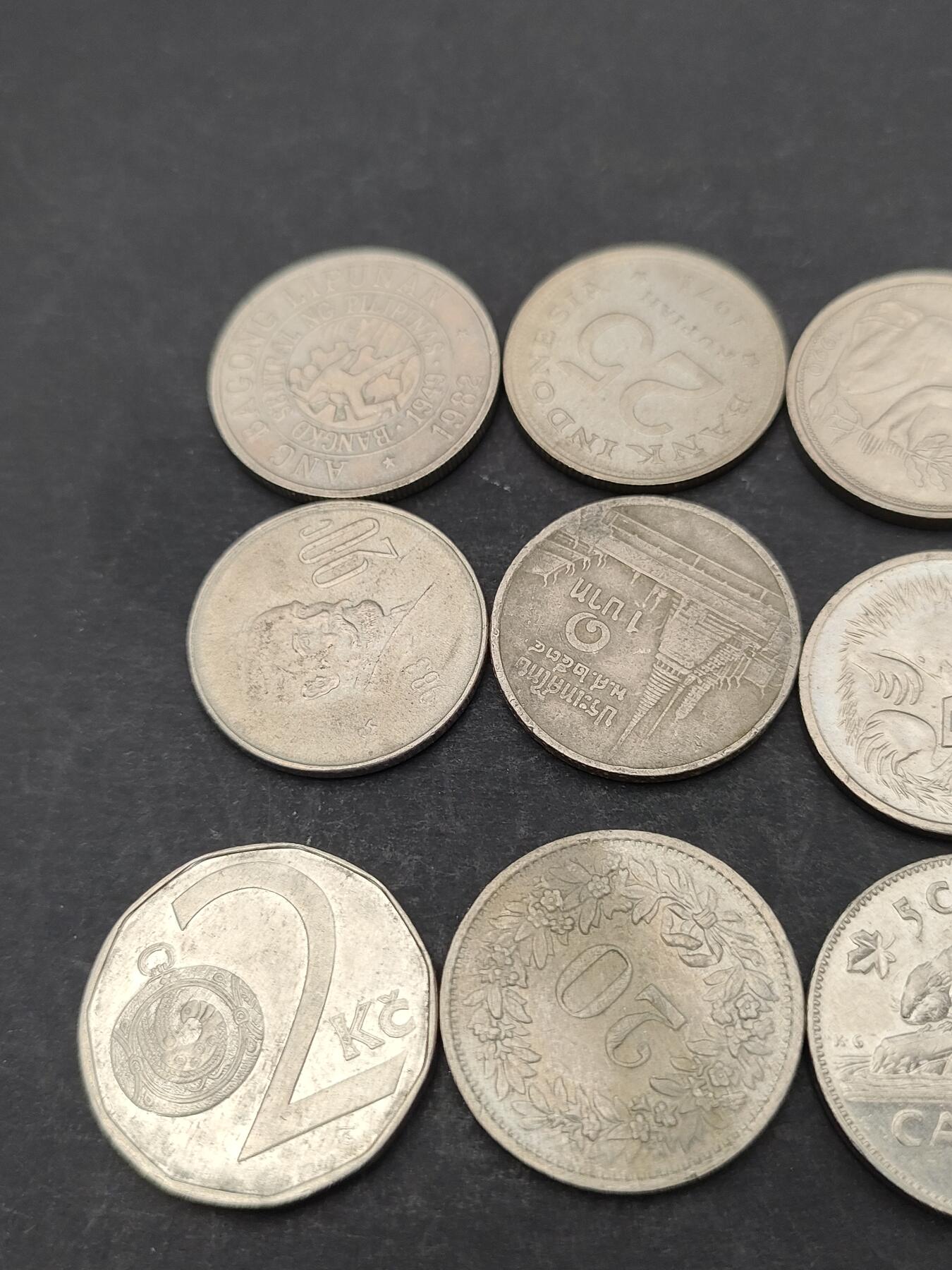 猩哥外币小铺➨【第203场】 钱币12个