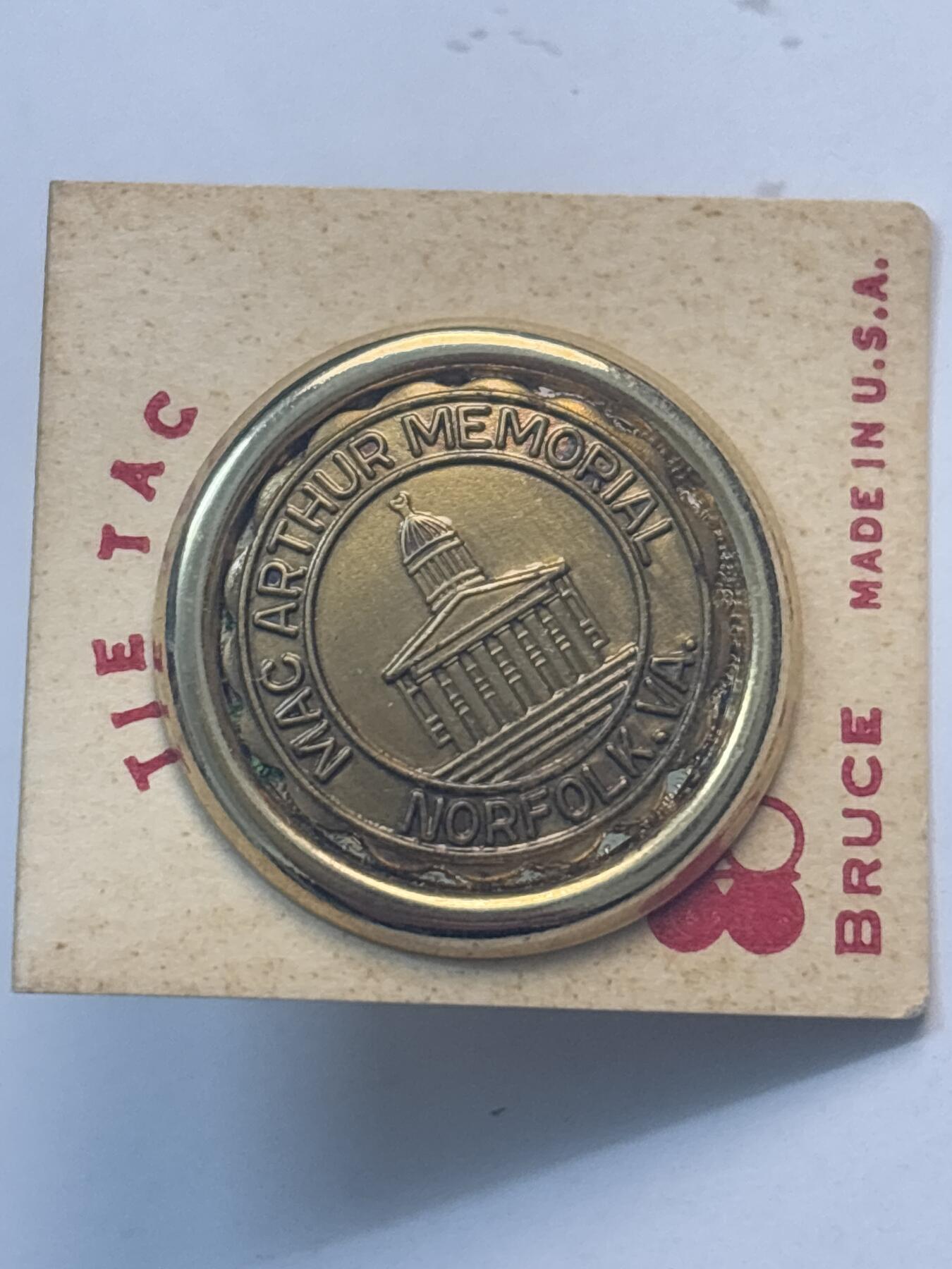 文馨钱币收藏第 282 场，【 长期接收代拍品】，加拿大老铜代用币，银币，德三系列场 带盒子，不懂这个