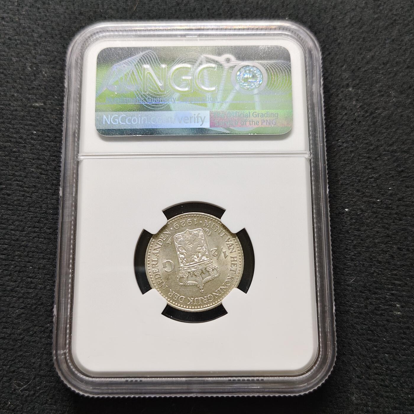 【全场包邮】纯粹捡漏拍481场（免费代拍第18场） 荷兰1929年威廉明娜女王1/2盾银币-NGC MS61