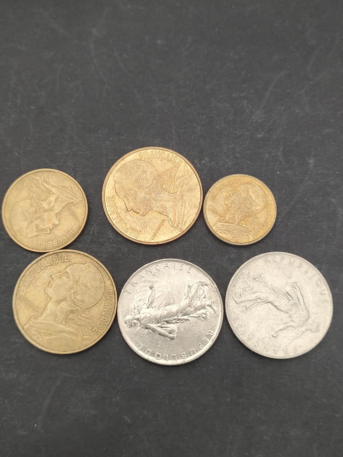 猩哥外币小铺➨【第203场】 法国6个