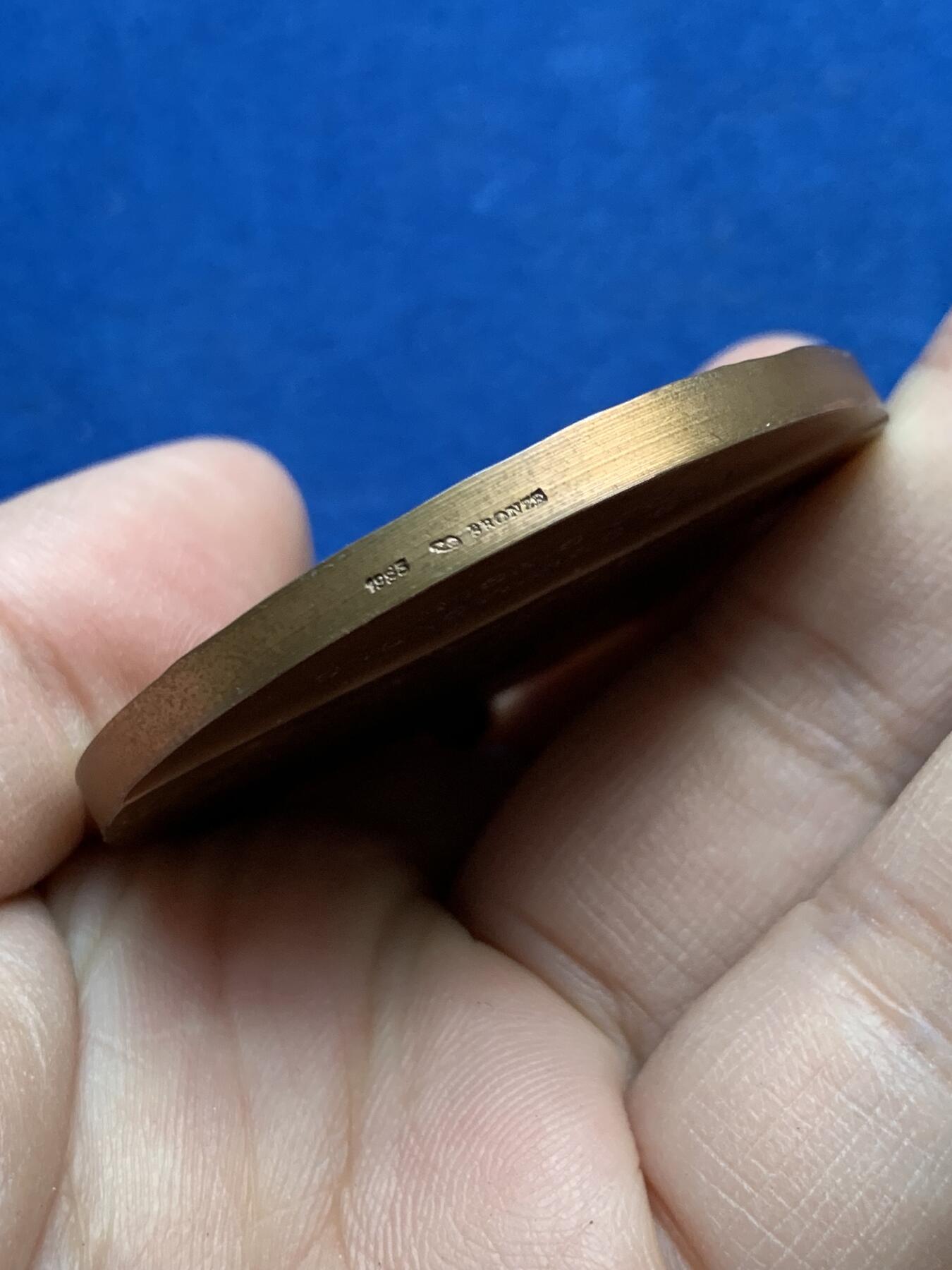 《竞宝斋》第441场 周日，周一，2场连拍 （全场包邮） 名家名作 Henri Prud'homme 艺术家奖章《葡萄藤》 带盒 69.7克 49.8mm 1983 丰饶角铜标