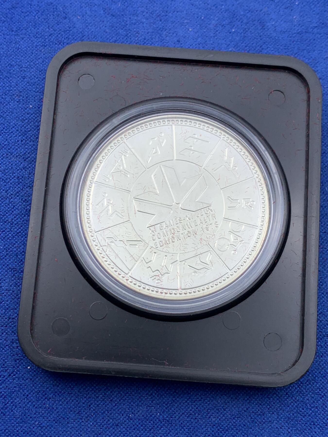 《竞宝斋》第441场 周日，周一，2场连拍 （全场包邮） 加拿大1978年第11届英联邦运动会1加元银币 带盒