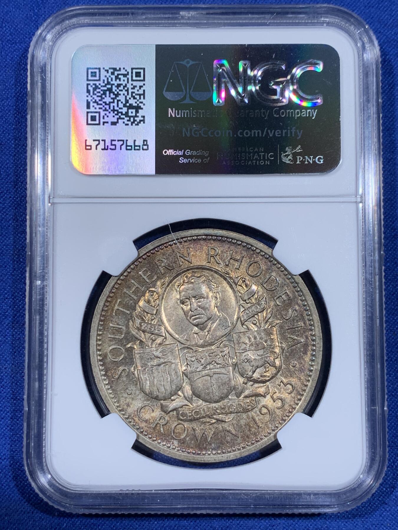 《竞宝斋》第441场 周日，周一，2场连拍 （全场包邮） NGC MS64 南罗德西亚1953年1克朗纪念大银币，双面金黄包浆，分数尚佳，难得的品种分数包浆都优秀的一枚币