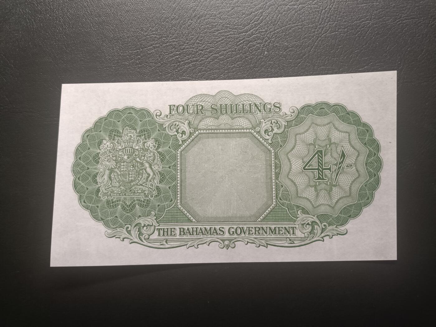 2025十一月第六期，总第204期 英属巴哈马1953版4先令流通好品XF首冠A/1，大皇冠女王和总督府徽章