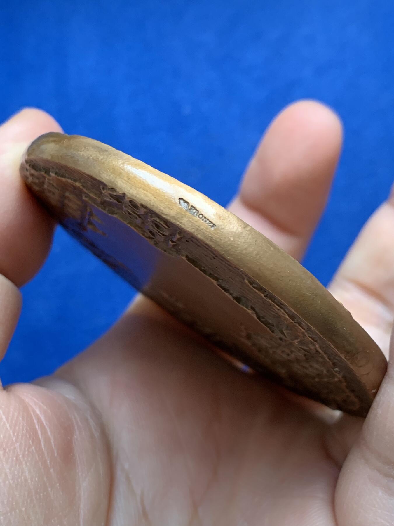 《竞宝斋》第441场 周日，周一，2场连拍 （全场包邮） 法国商务总会100周年大铜章 直径66.2mm 重量160g 丰饶角铜标