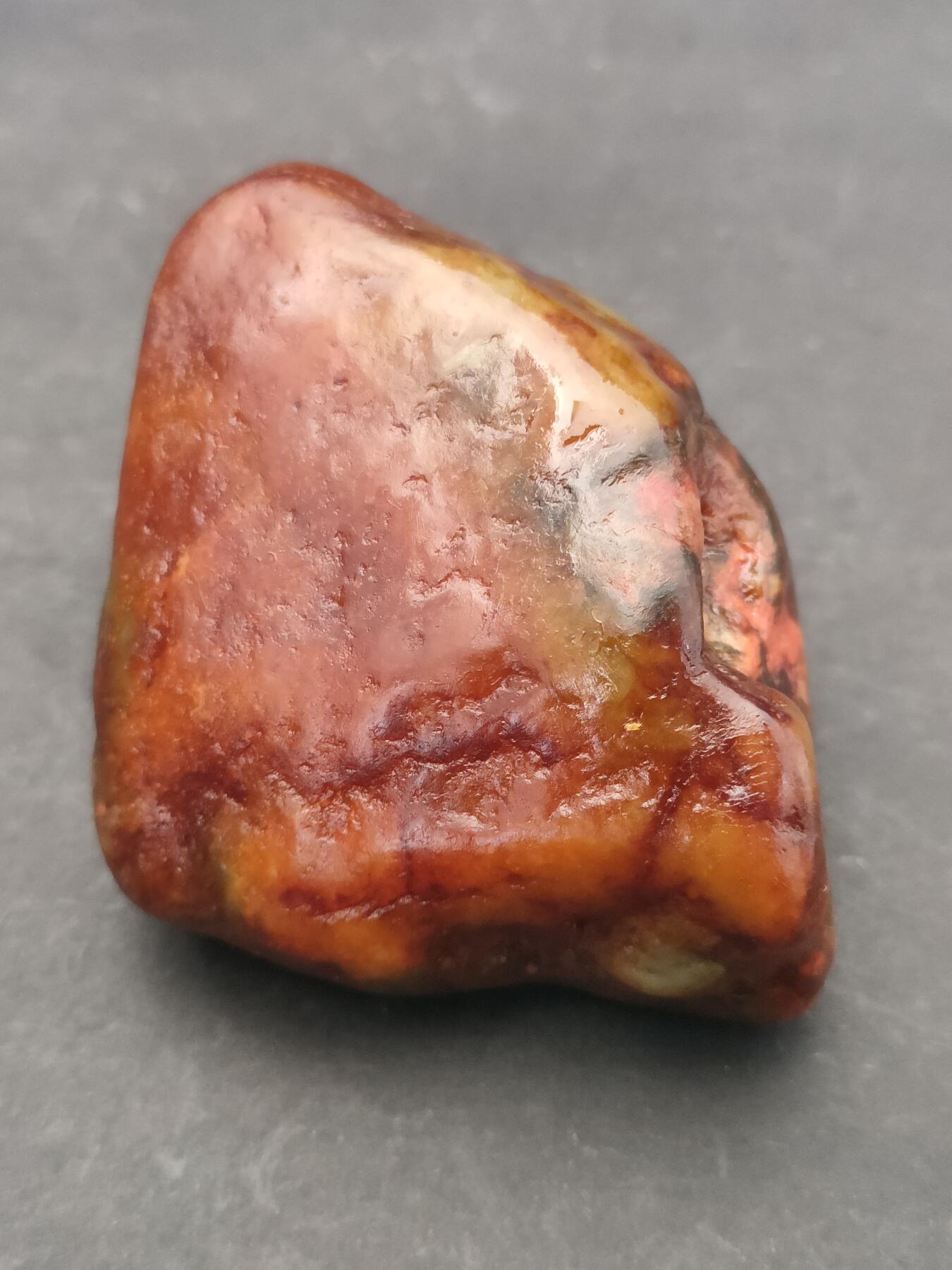 猩哥外币小铺➨【第203场】 和田玉原石105克