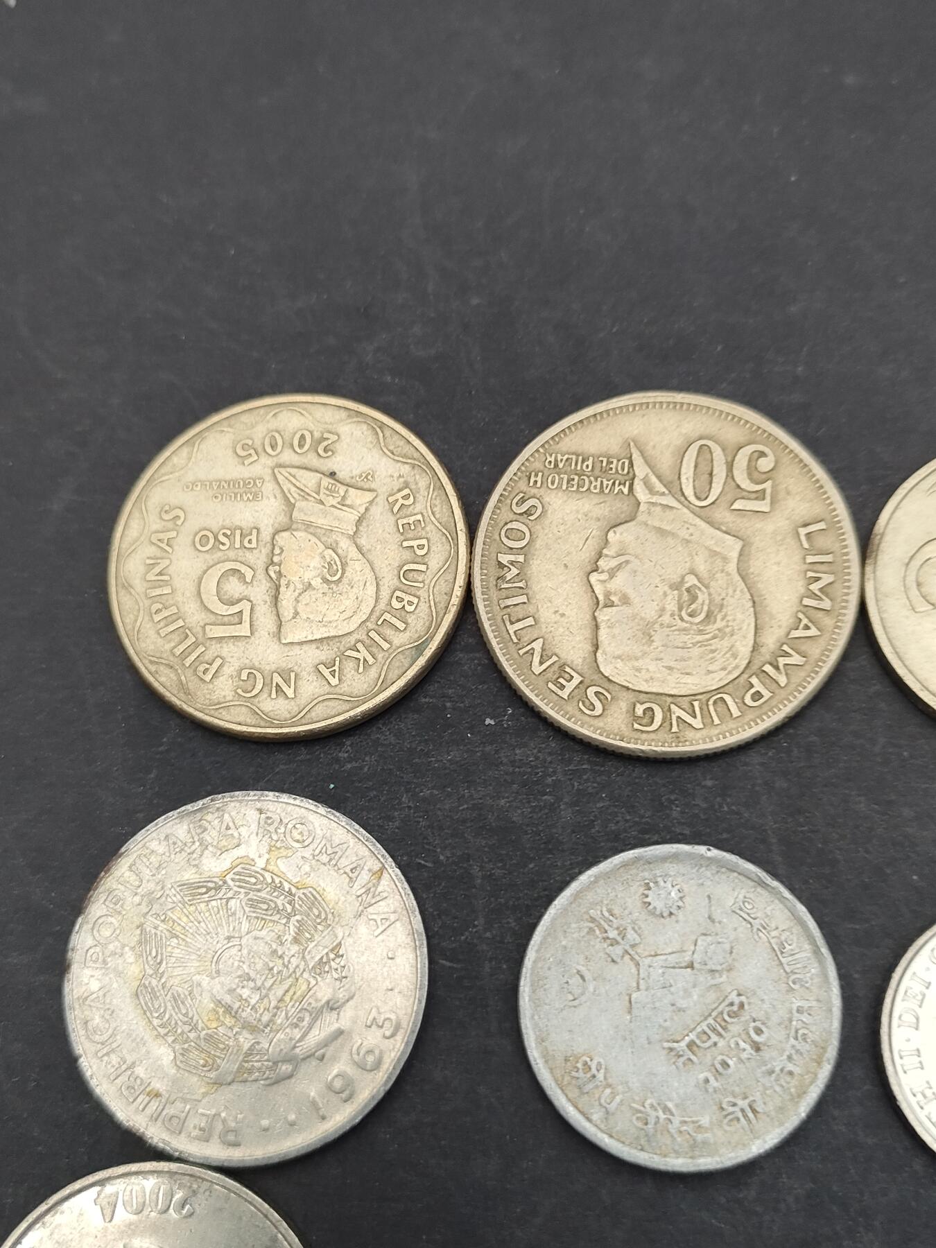 猩哥外币小铺➨【第203场】 钱币13个