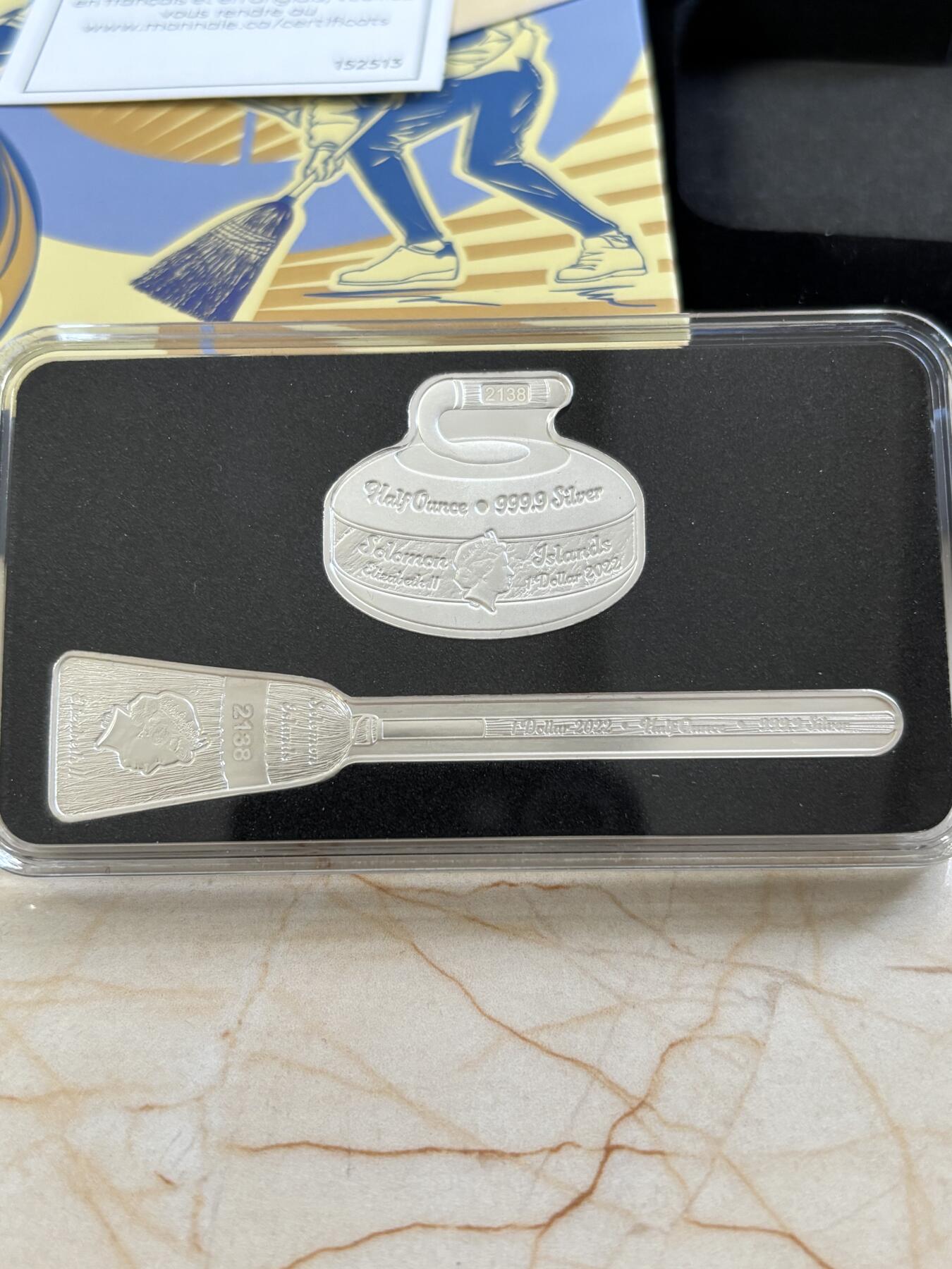 第183期拍卖  所罗门2022年传统体育体育系列冰壶运动银币2枚套，9999银，1/2盎司*2，发行3000枚
