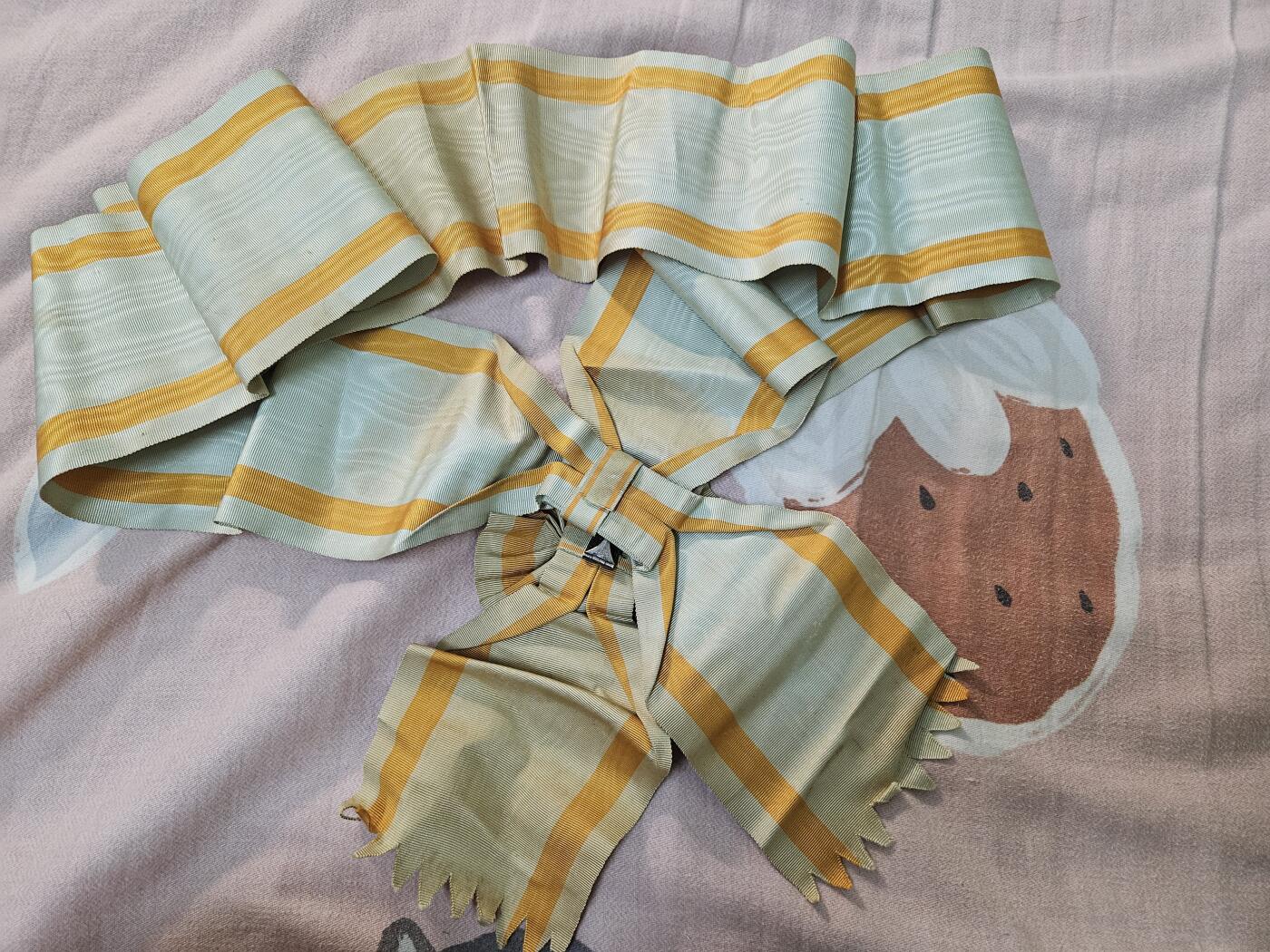 各国勋章奖章拍卖第44期 日本勋一等瑞宝章大绶带，早期版本