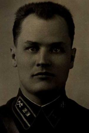 各国勋章奖章拍卖第44期 苏联红星勋章套章，苏联英雄获得者被授予，红星勋章54086号台版，1942年授予炮火下修筑和保护舟桥设施使得部队撤退，红星勋章3034168号授予服役15年，带档案照片