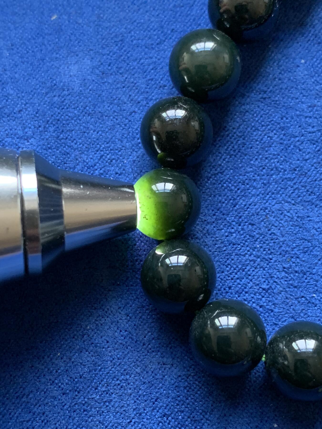 《竞宝斋》第441场 周日，周一，2场连拍 （全场包邮） 两串玉石手串，一串多宝，一串青玉，都是10MM左右