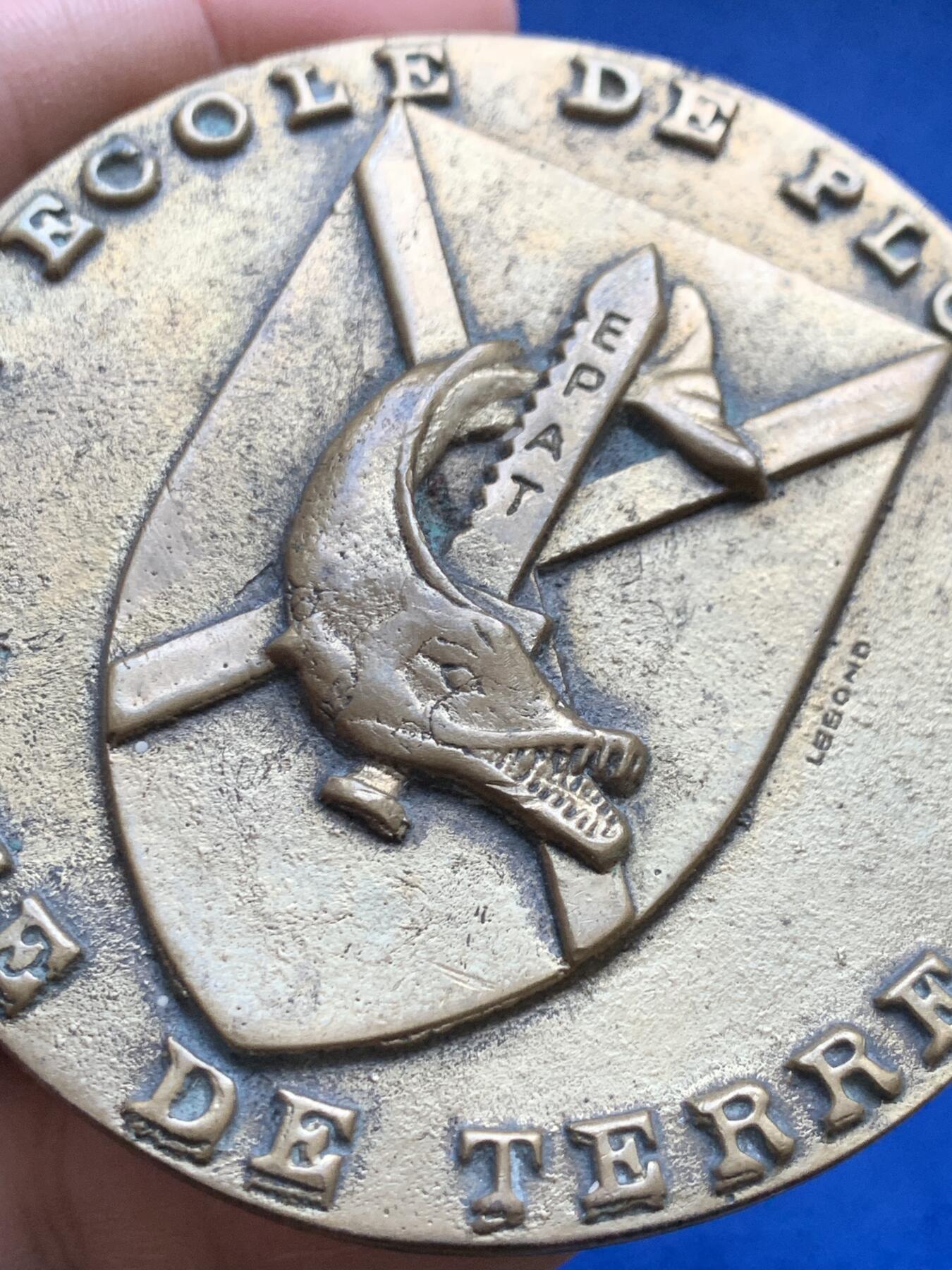 《竞宝斋》第441场 周日，周一，2场连拍 （全场包邮） 法国陆军潜水学校单面大铜章 直径78.8mm 重量176.7g