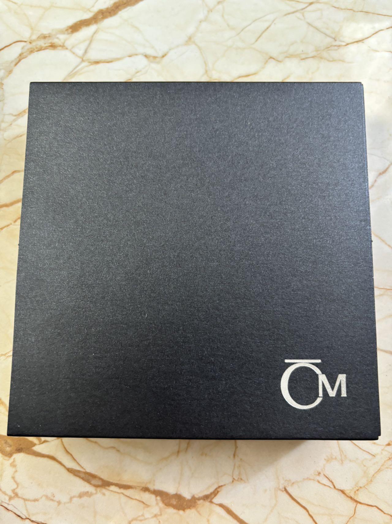 第183期拍卖 纽埃2024年婴儿宝宝出生礼物镶嵌水晶31.1克精制纪念银币，999银，发行1000枚，