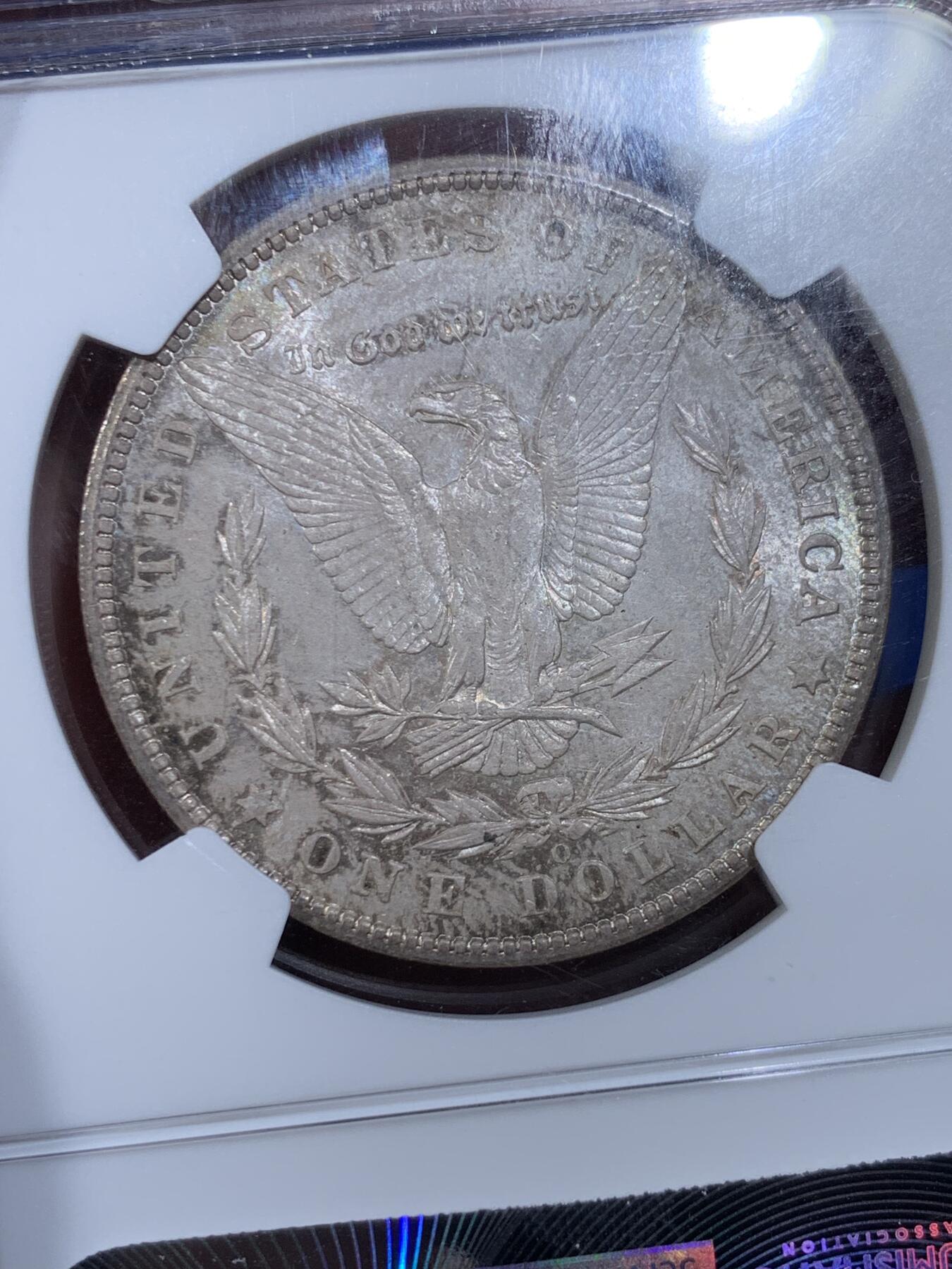 《竞宝斋》第441场 周日，周一，2场连拍 （全场包邮） NGC MS64 美国1904年摩根银币O厂 凝霜+转光效果很好的一枚，鹰面可以看出摩根的镜面PL效果，灰色满彩给人强烈的高冷