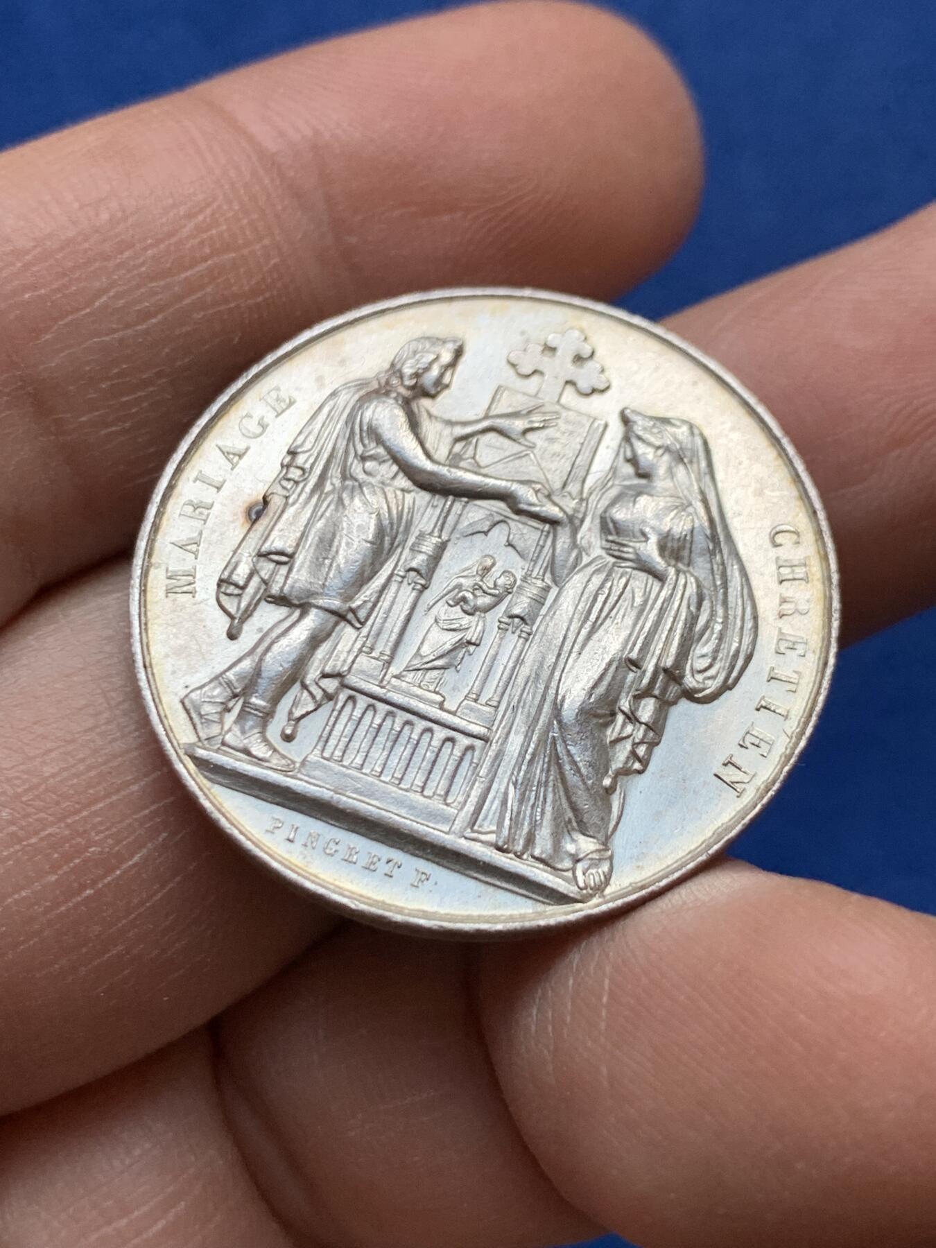 《竞宝斋》第441场 周日，周一，2场连拍 （全场包邮） 法国1864年结婚纪念银章 24.9mm 11.9g