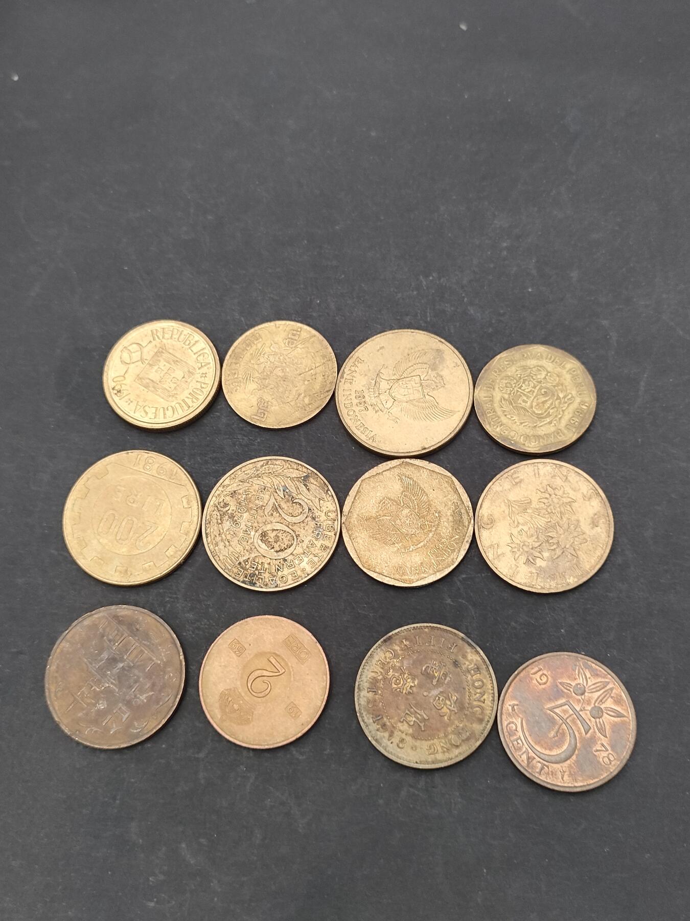 猩哥外币小铺➨【第203场】 钱币12个