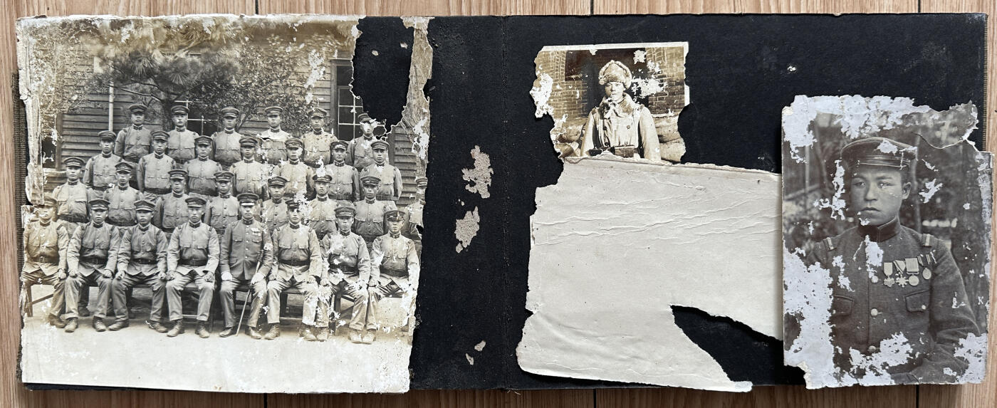 【俄甄集藏】2025年(045)12-03 星期三 晚 19:30 全场包邮 日本一战时期军职人员相册一本，相册破损脱落严重，照片均有老化，残损，脱色，边角断裂等状况出现，共计照片约16张，历史罪证