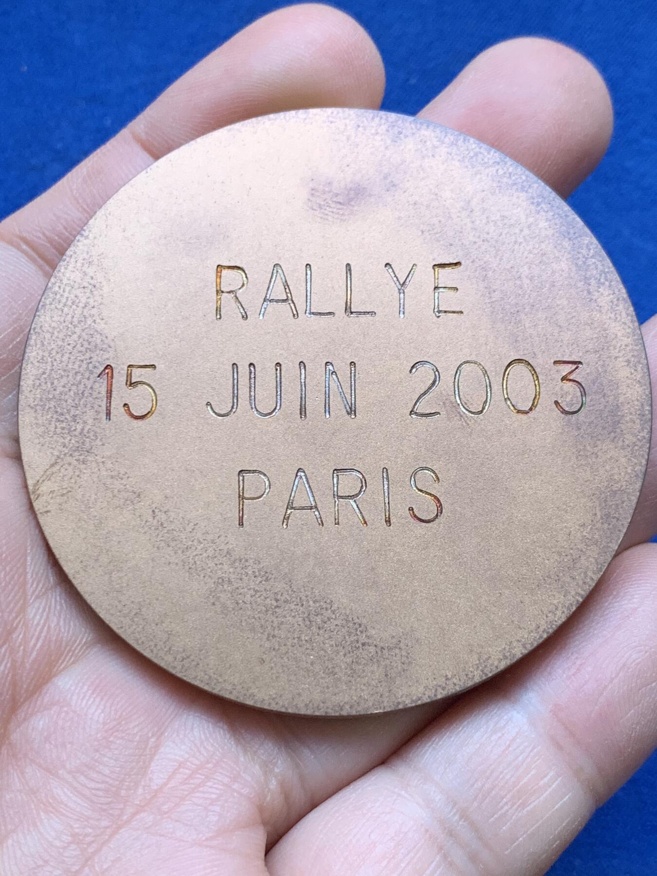 《竞宝斋》第441场 周日，周一，2场连拍 （全场包邮） 三枚一组 外国铜章 总重约262.7克 49.5-69.8mm