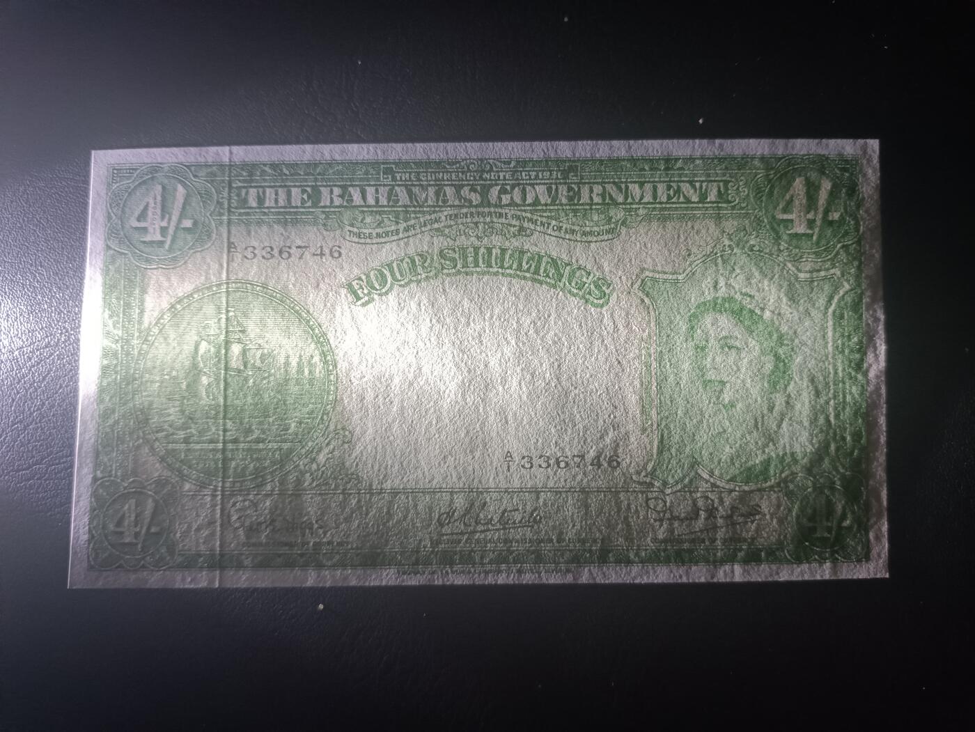 2025十一月第六期，总第204期 英属巴哈马1953版4先令流通好品XF首冠A/1，大皇冠女王和总督府徽章