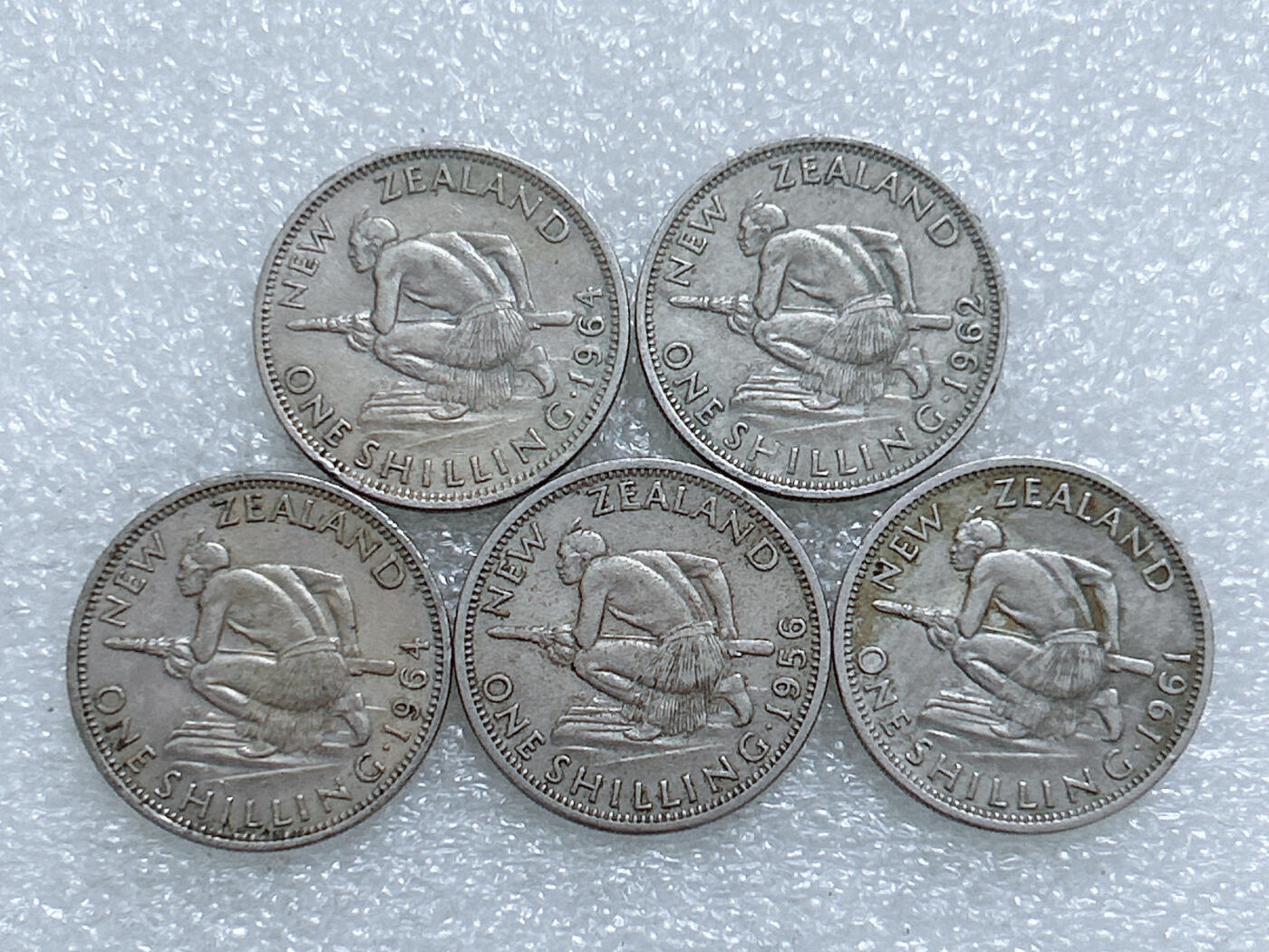 第一海外回流一元起拍收藏 散集专场  第271期 新西兰伊丽莎白女王版1先令硬币 5枚