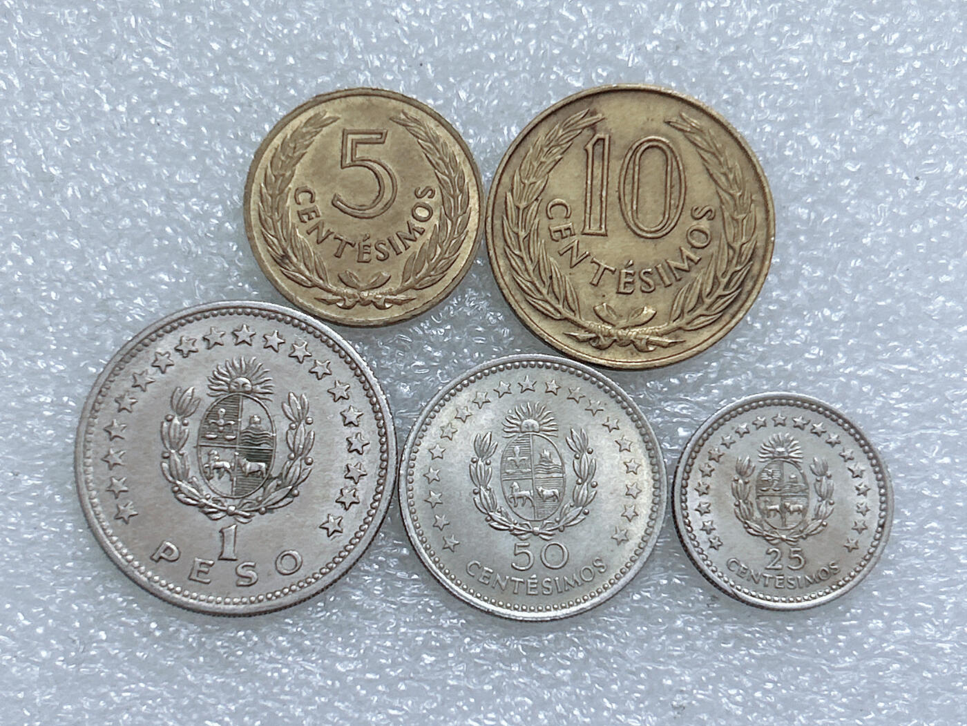 第一海外回流一元起拍收藏 散集专场  第271期 乌拉圭1960年硬币 5枚 带光好品