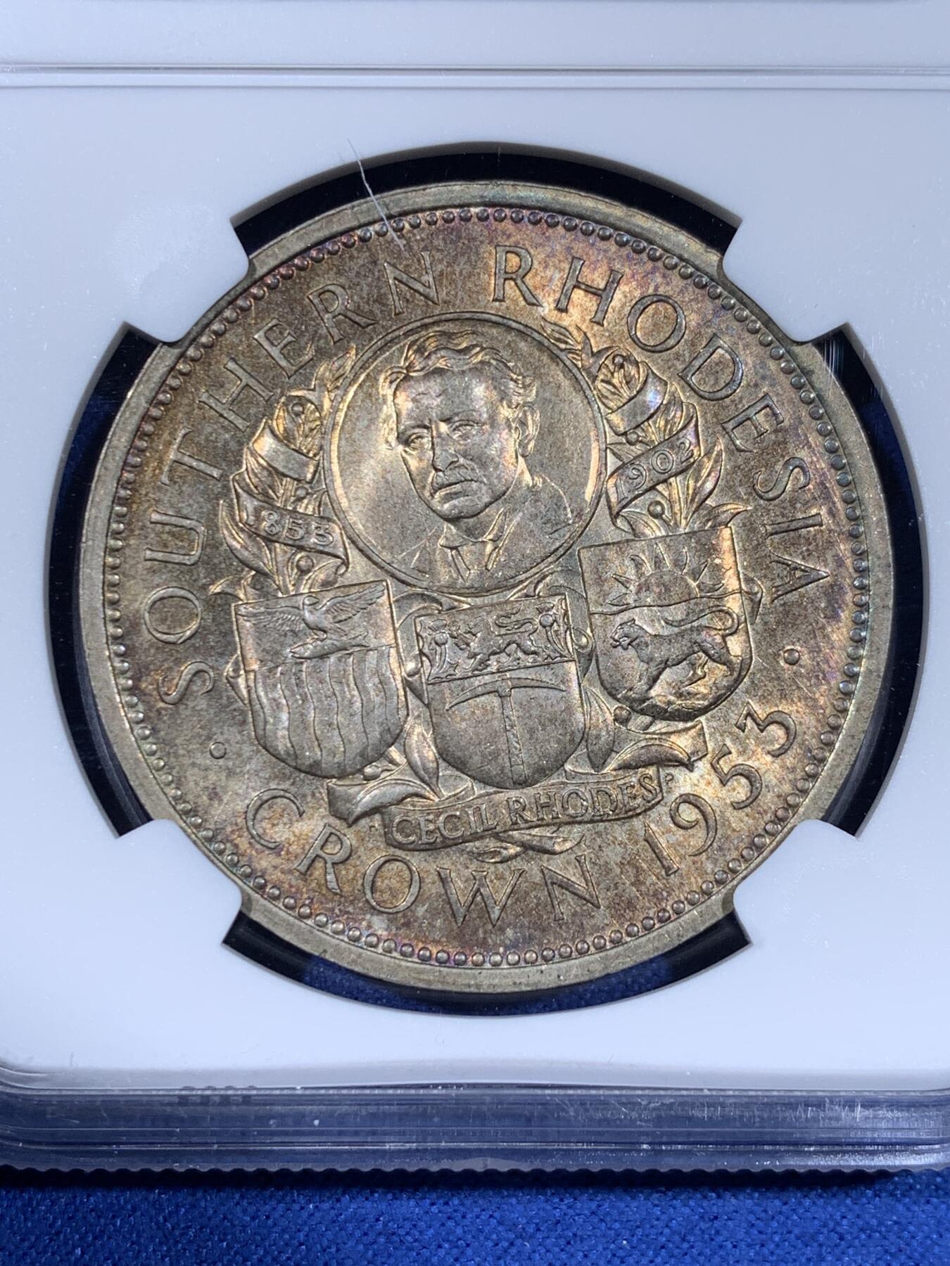 《竞宝斋》第441场 周日，周一，2场连拍 （全场包邮） NGC MS64 南罗德西亚1953年1克朗纪念大银币，双面金黄包浆，分数尚佳，难得的品种分数包浆都优秀的一枚币