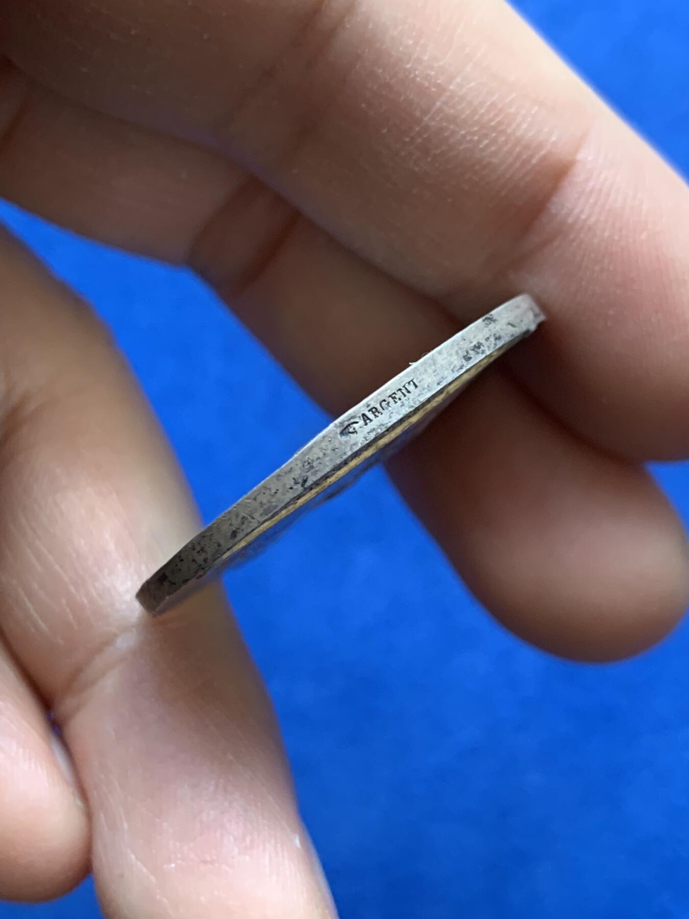 《竞宝斋》第441场 周日，周一，2场连拍 （全场包邮） 法国结婚纪念银章 31.6mm 13g 少见 手指银标