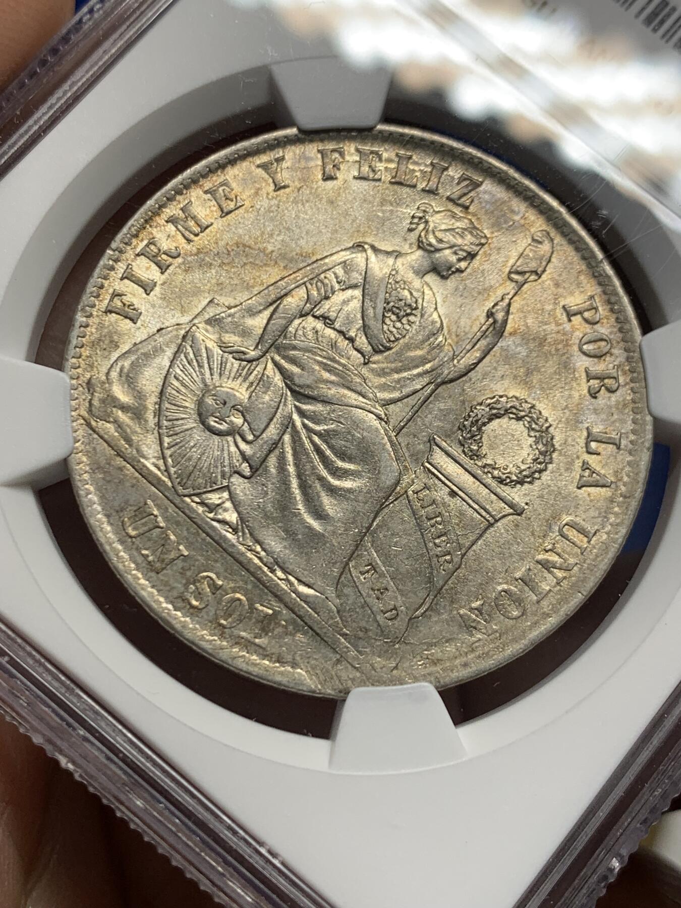 《竞宝斋》第441场 周日，周一，2场连拍 （全场包邮） NGC AU58 秘鲁1869年1索尔银币，阿拉伯1版，早期年份高银版本