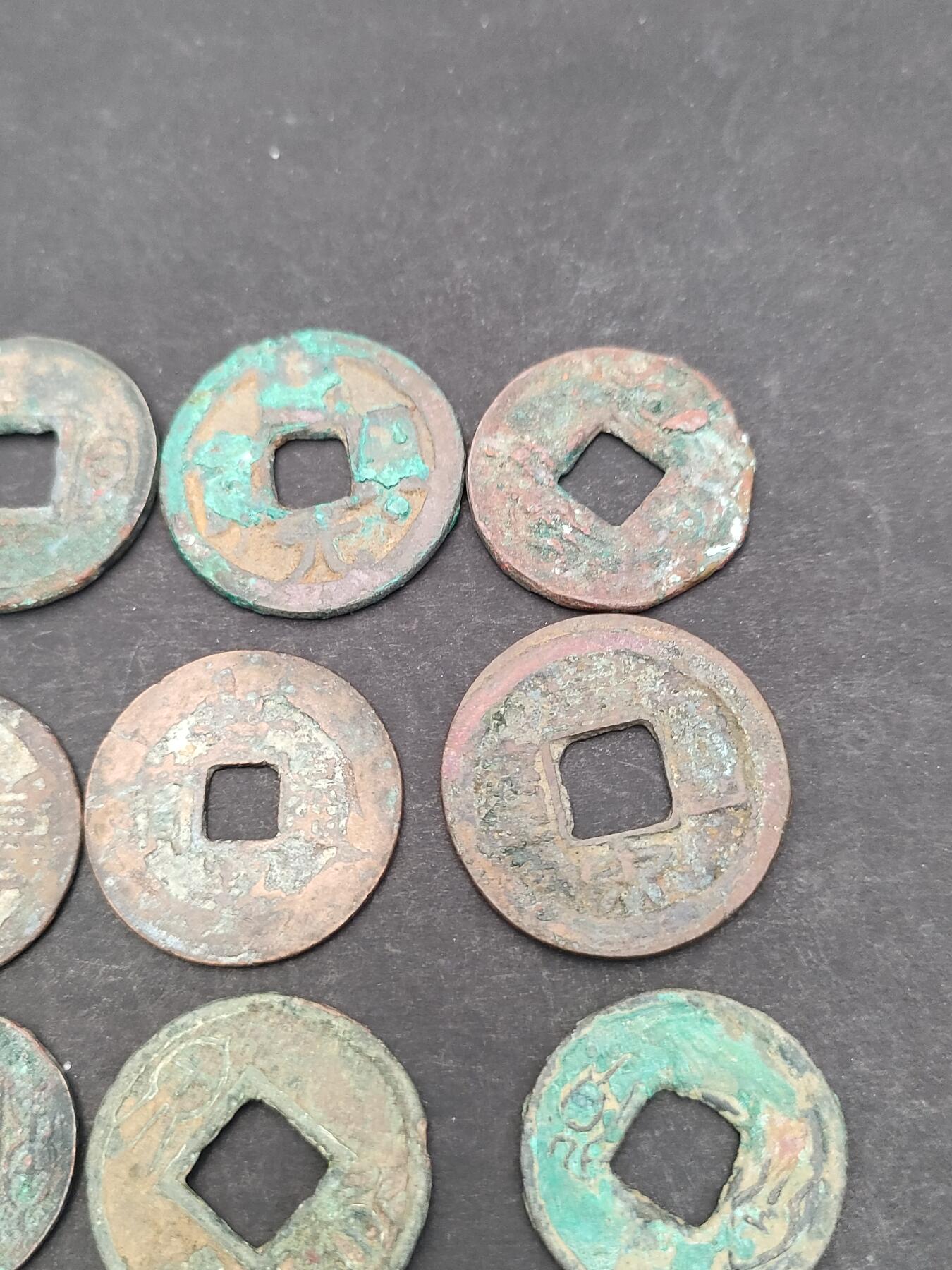 猩哥外币小铺➨【第203场】 钱币16个