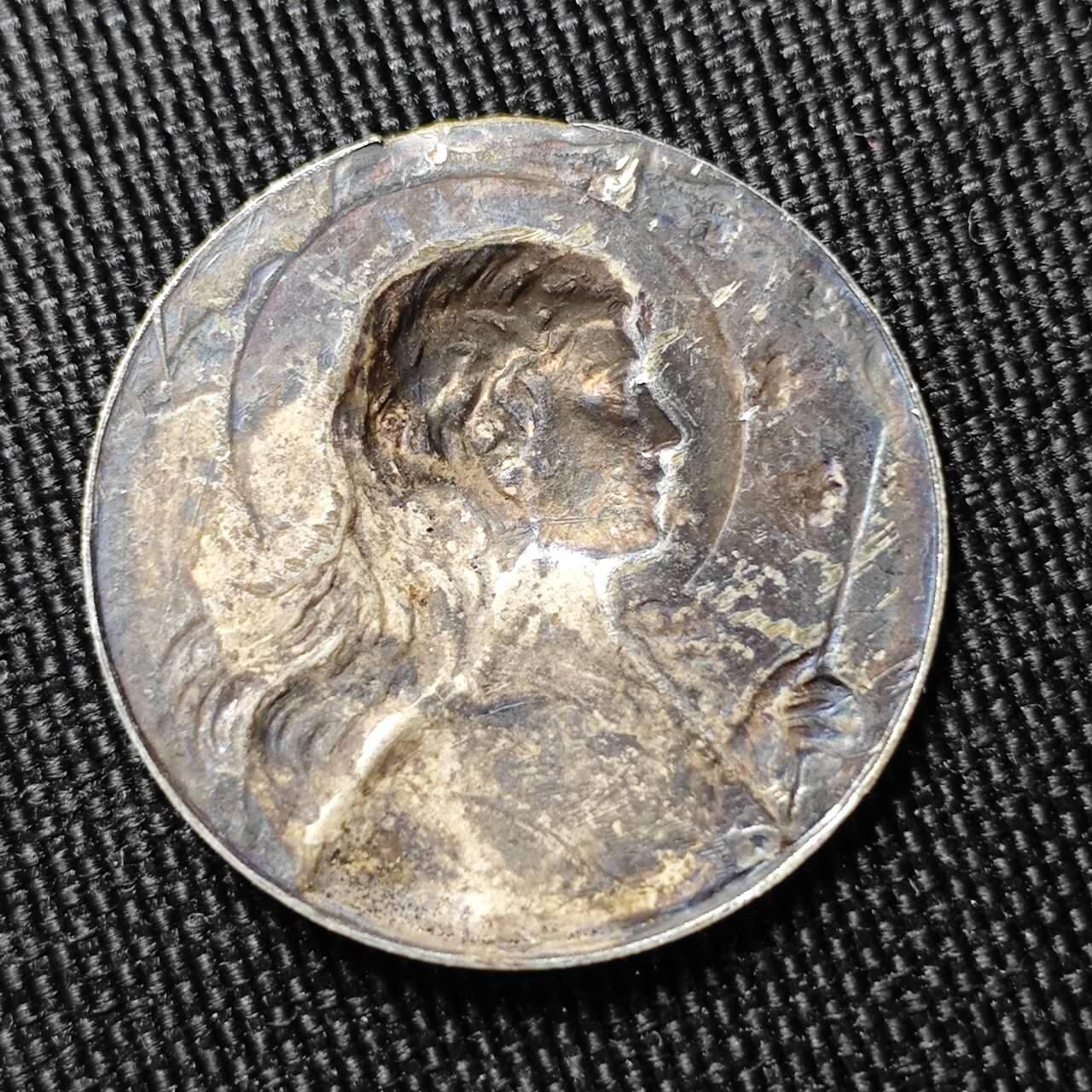 KK钱币收藏小铺 （套币 好品/批量散币 银币）专场  2月预留时间 周末发货  铁镀银人物章 薄