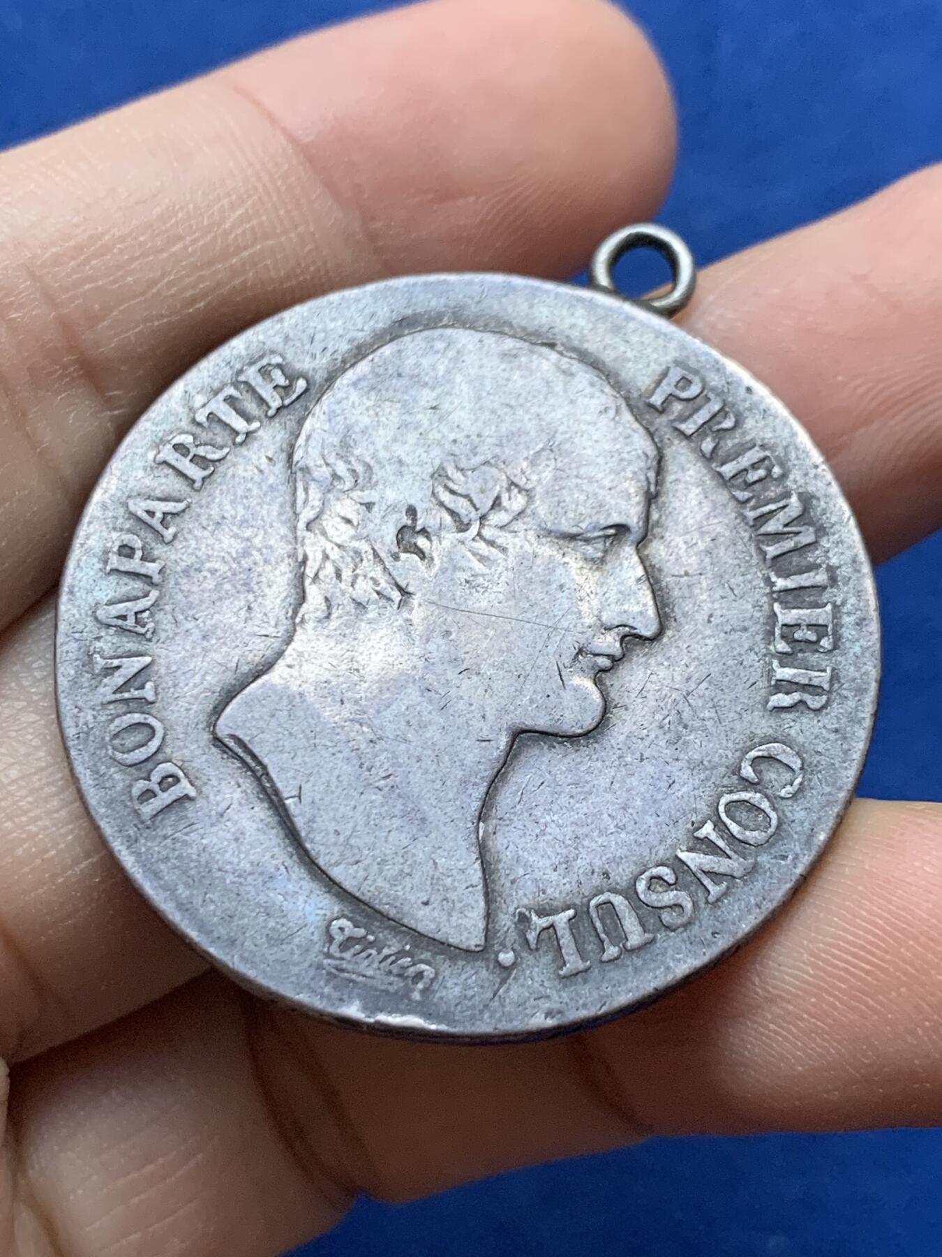 《竞宝斋》第442场 周日，周一，2场连拍 （全场包邮） 法国1804年共和十二年拿破仑5法郎银币，稀少，有吊环。