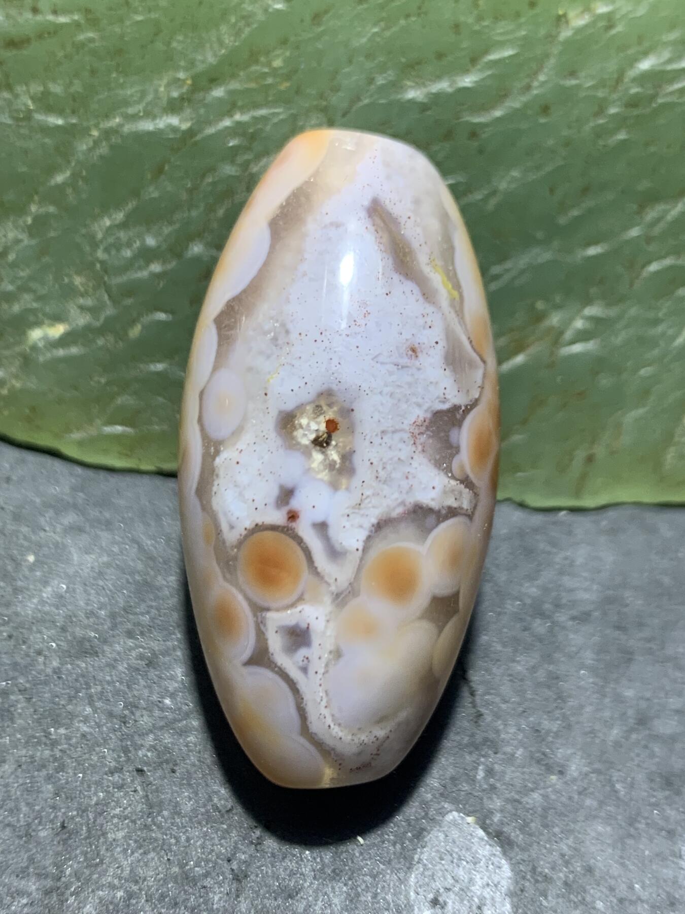 精美冻料冰飘糖心料战国红玛瑙随形桶珠一颗