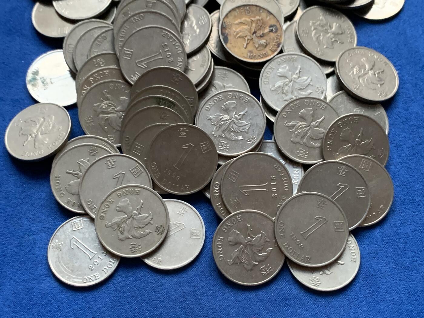 《竞宝斋》第442场 周日，周一，2场连拍 （全场包邮） 125枚一组 香港壹元硬币 细节见图