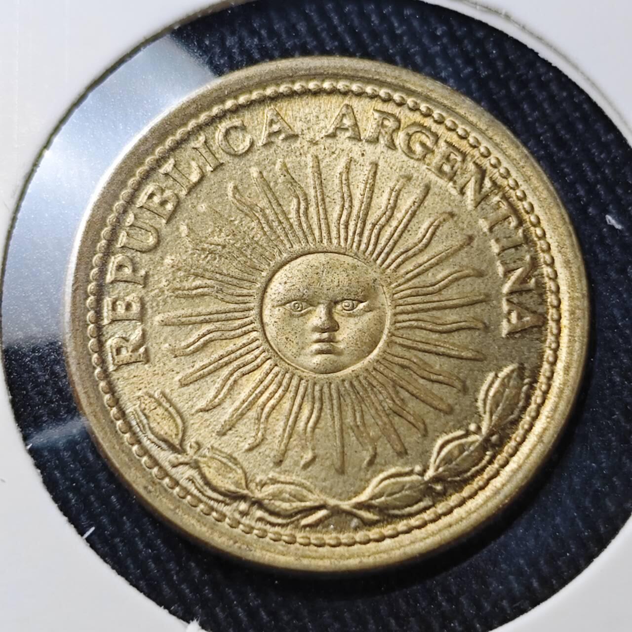 KK钱币收藏小铺 （套币 好品/批量散币 银币）专场  2月预留时间 周末发货  1974阿根廷1比索 好品