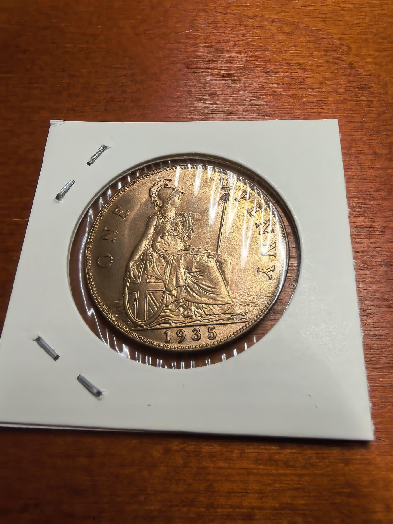 长老汇蛇年精选第七十七场拍卖 1935英国乔治五世1便士铜币，透打，未流通品，逆天的红光，克书价高