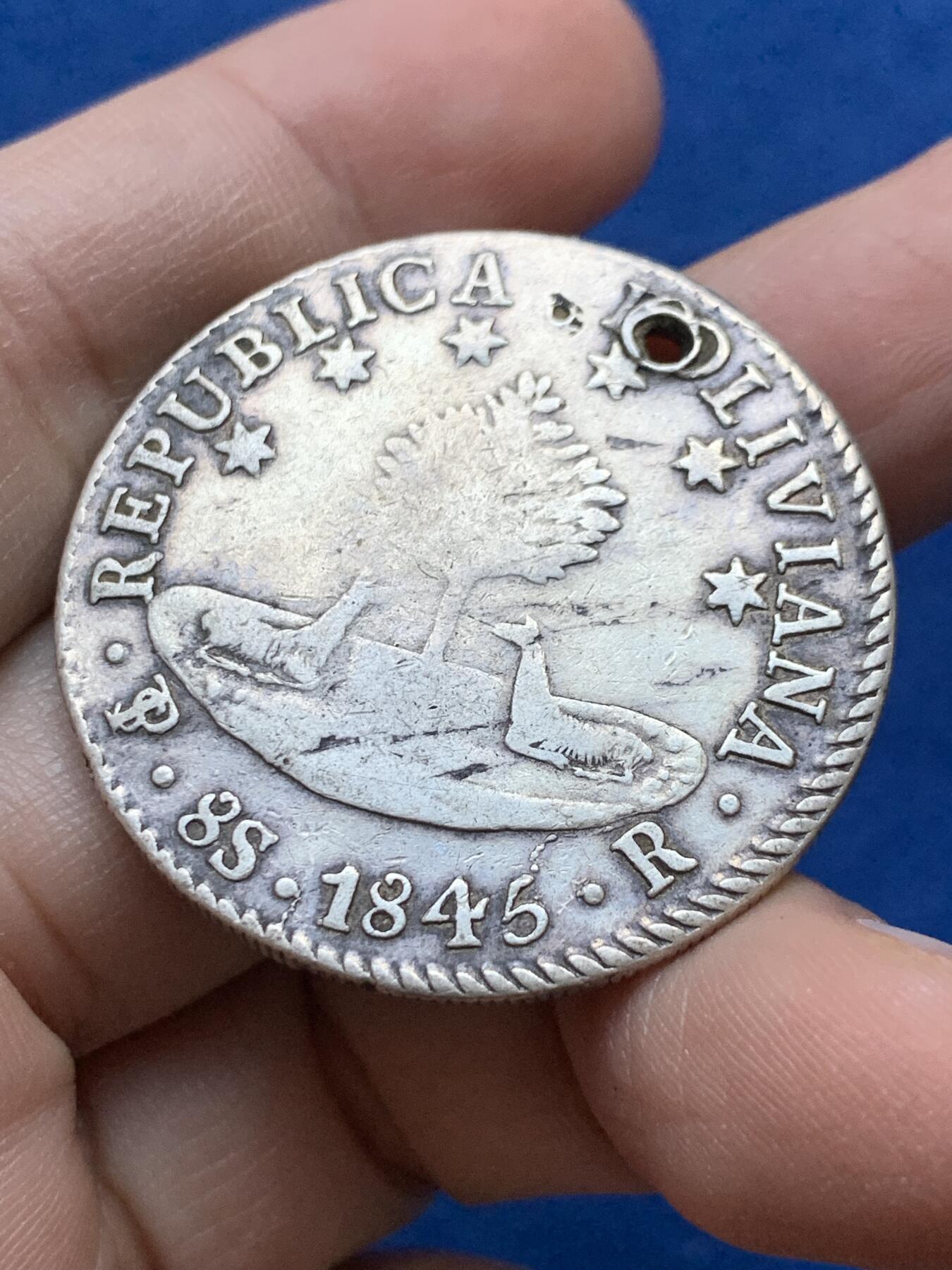 《竞宝斋》第442场 周日，周一，2场连拍 （全场包邮） 玻利维亚1845年8索尔银币 原味老包浆 打制不错 细节见图