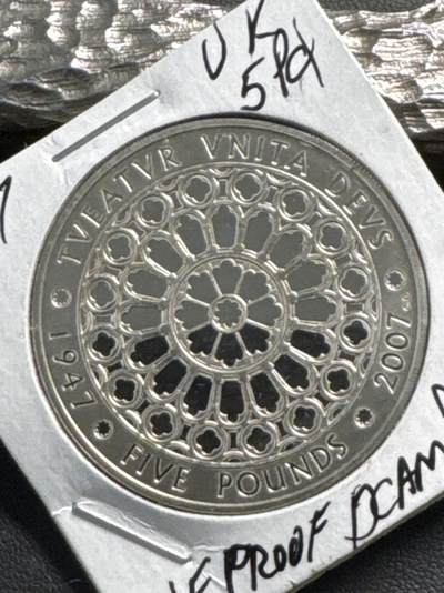 ❤️【币观天下】❤️ 第332期钱币拍卖- 2025.11.28周五晚上6点半场-长期征集拍品 - 2007年大英帝国女王金婚精制纪念币