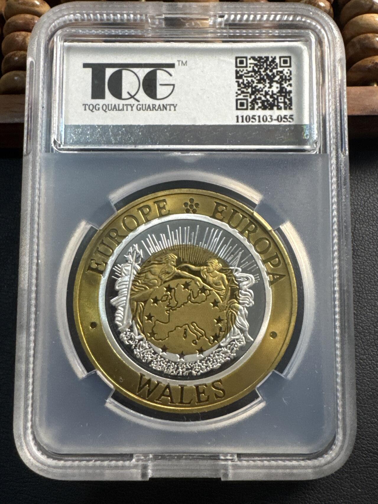 ❤️【币观天下】❤️ 第332期钱币拍卖- 2025.11.28周五晚上6点半场-长期征集拍品 （罕见）1992年英国25欧洲货币单位双金属纪念币 威尔士 （见于克劳斯稀有币目录） TQG PF65UC