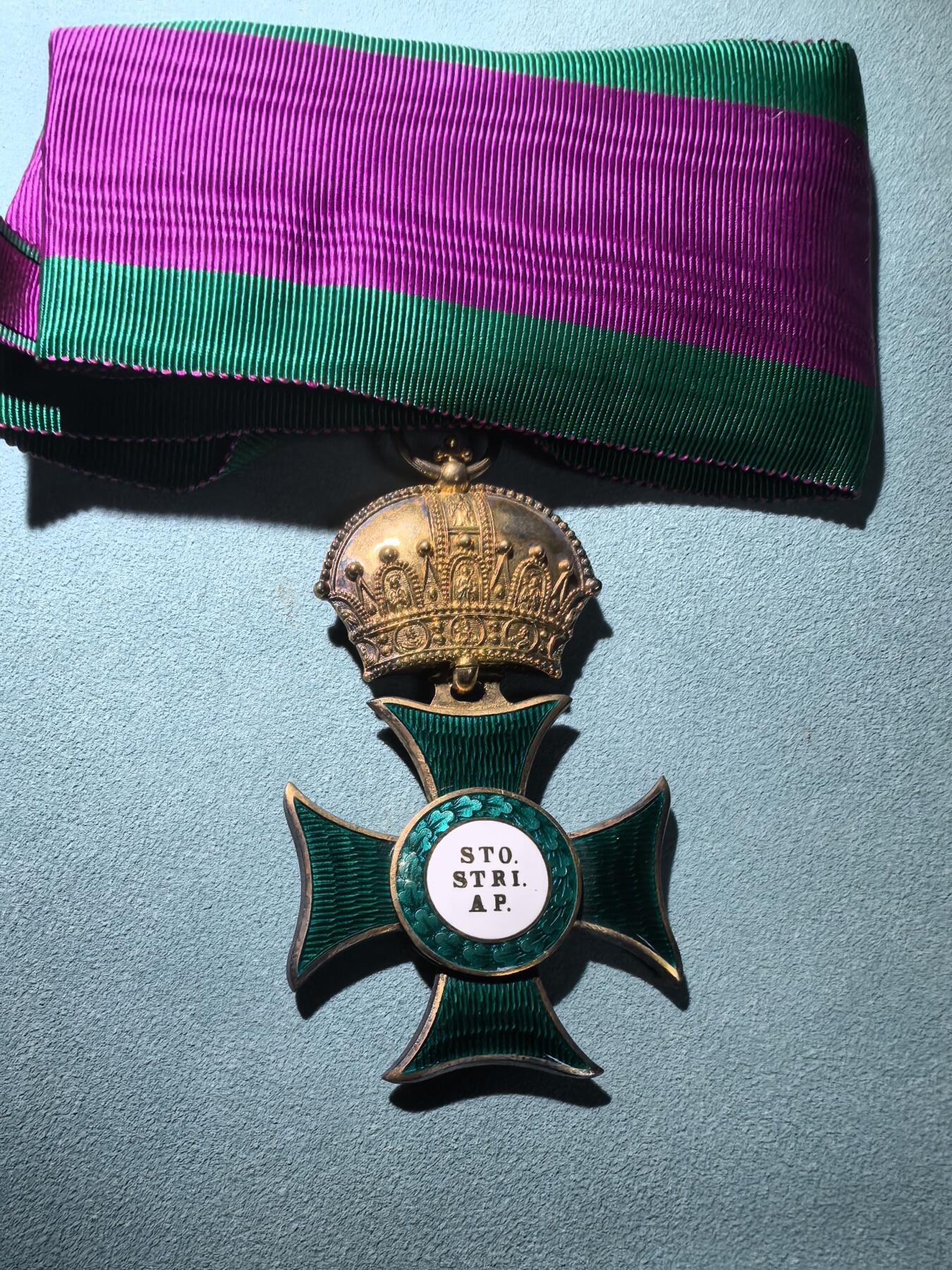 盛世勋华——号角文化勋章邮票专场拍卖第289期 奥匈帝国指挥官级圣伊斯特万勋章 Rothe厂生产 原盒带厂标 极为少见