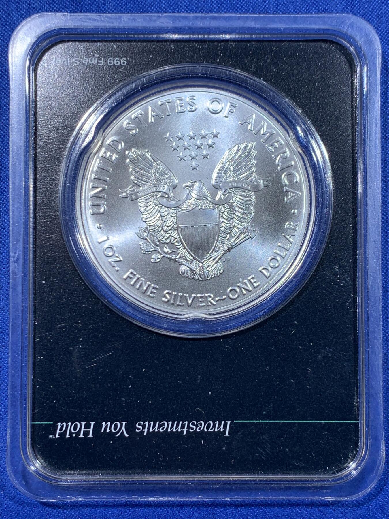 《竞宝斋》第442场 周日，周一，2场连拍 （全场包邮） 美国 2016年 行走女神银币 1盎司 999银 经销商塑封小卡