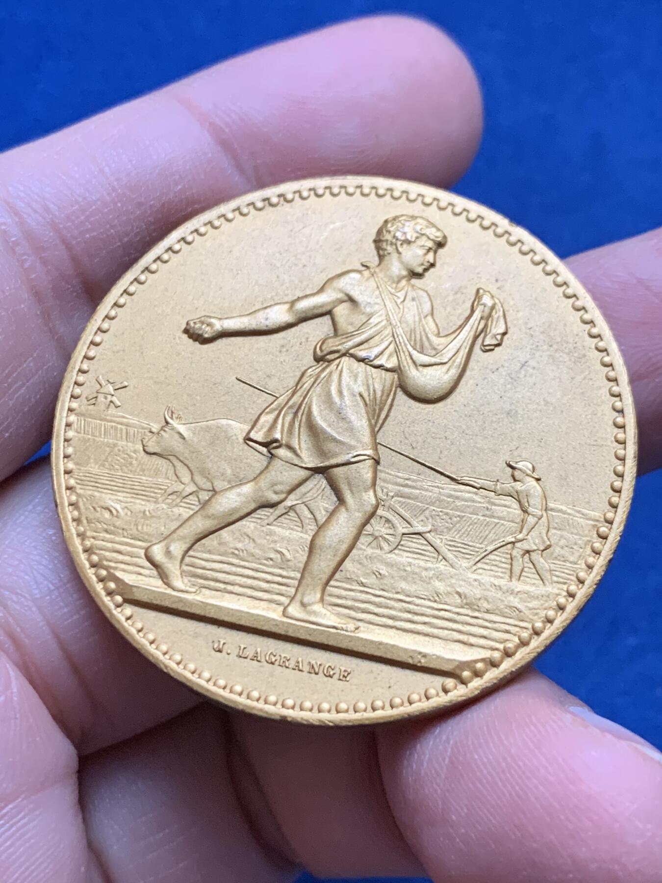 《竞宝斋》第442场 周日，周一，2场连拍 （全场包邮） 法国播种者镀金铜章 带盒 37.2克 41.2mm 丰饶角铜标