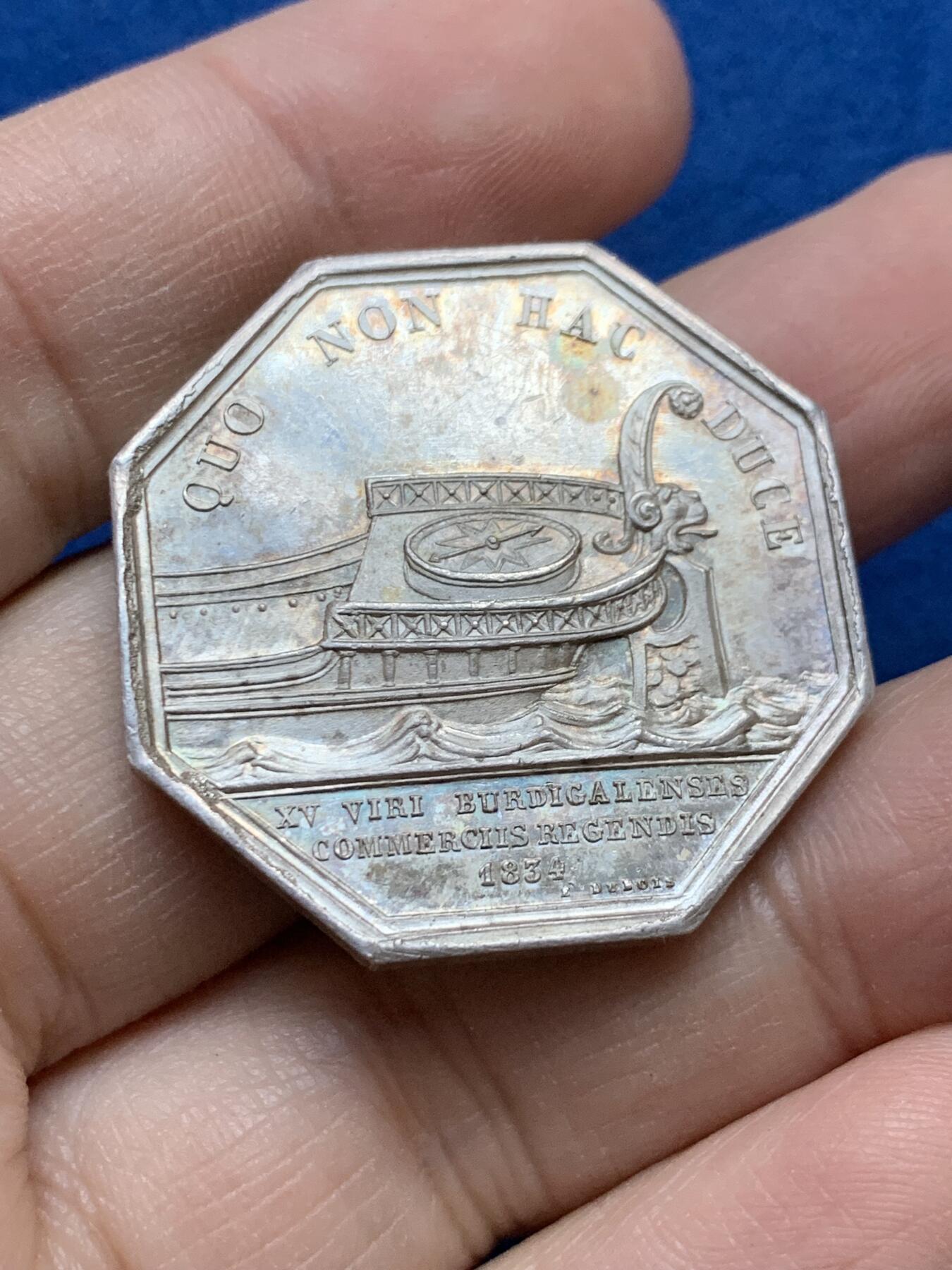 《竞宝斋》第442场 周日，周一，2场连拍 （全场包邮） 法国1834年路易·菲利普一世八角银质代币，直径33.4MM，重量19.75g。