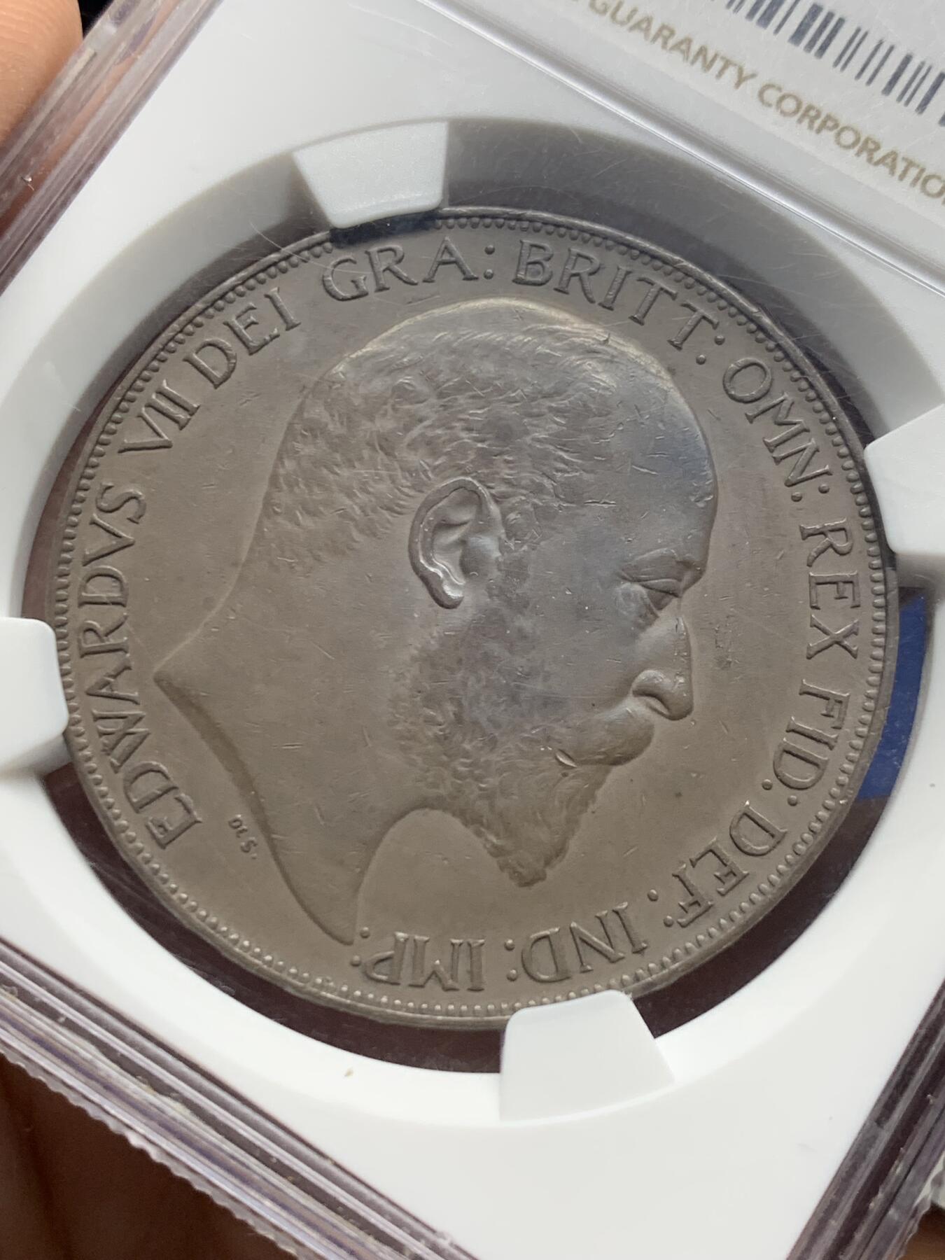 《竞宝斋》第442场 周日，周一，2场连拍 （全场包邮） NGC AU 英国1902年爱德华七世马剑克朗银币 英国热门克朗，黑爱七，黑武士，黑马剑，国币玩家最爱的彩，均匀黝亮，神秘又好看