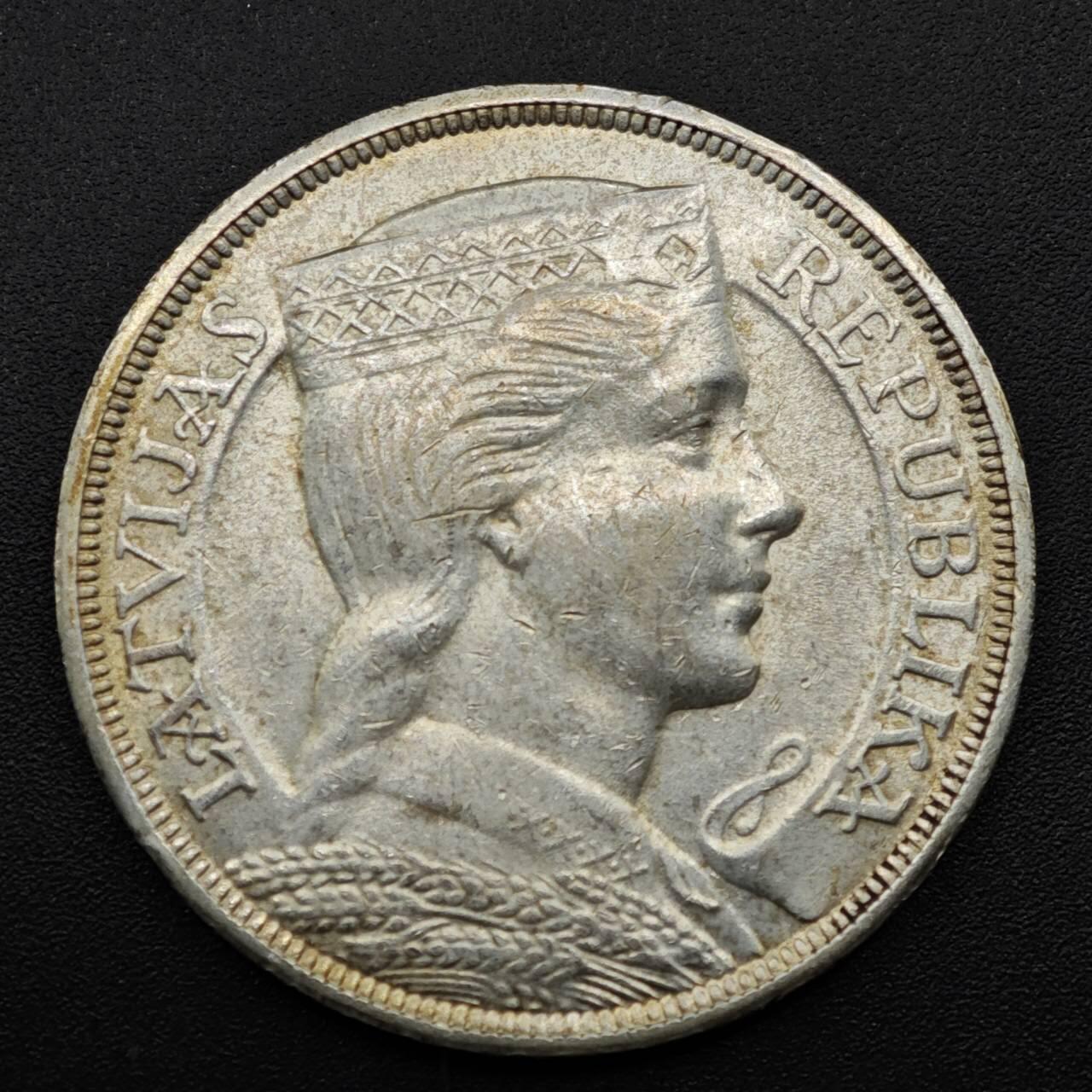 【淘币小摊】实时拍第八百零八拍   银币套币场   满百包邮可预留二周 每周一统一发货   拉脱维亚1931年谷物女神5拉特大银币